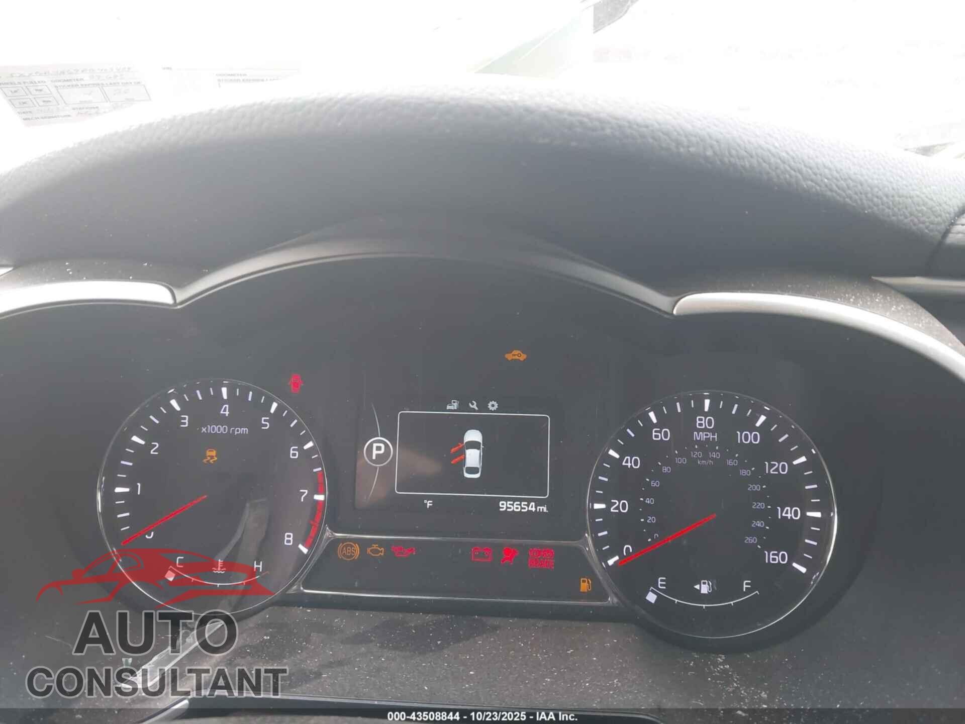KIA OPTIMA 2015 - 5XXGR4A69FG409409