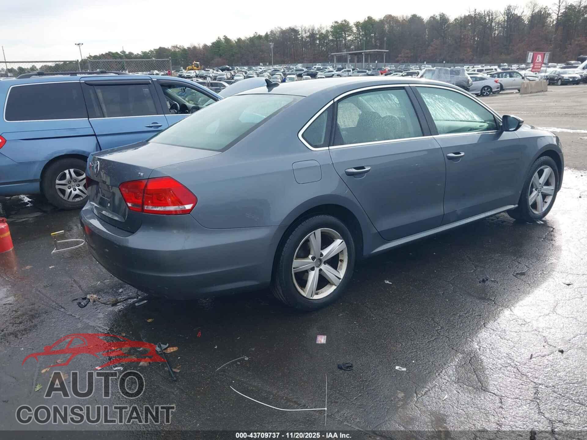 VOLKSWAGEN PASSAT 2012 - 1VWBP7A39CC035013