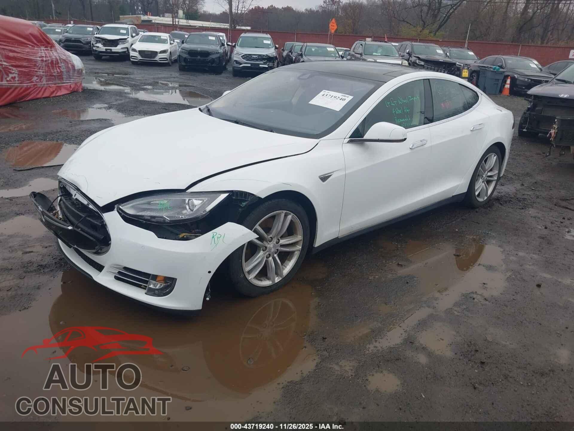 TESLA MODEL S 2015 - 5YJSA1H21FFP77850