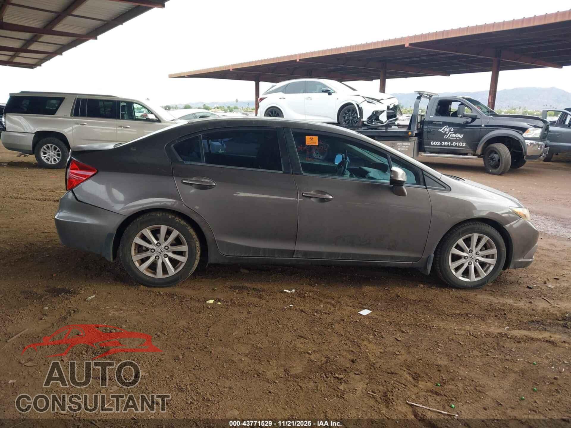 HONDA CIVIC 2012 - 19XFB2F98CE329045