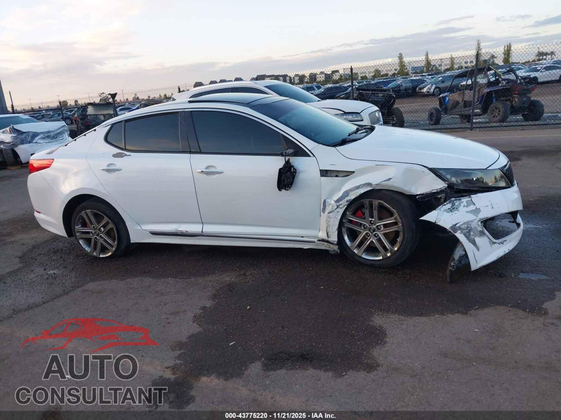 KIA OPTIMA 2013 - 5XXGR4A65DG091009