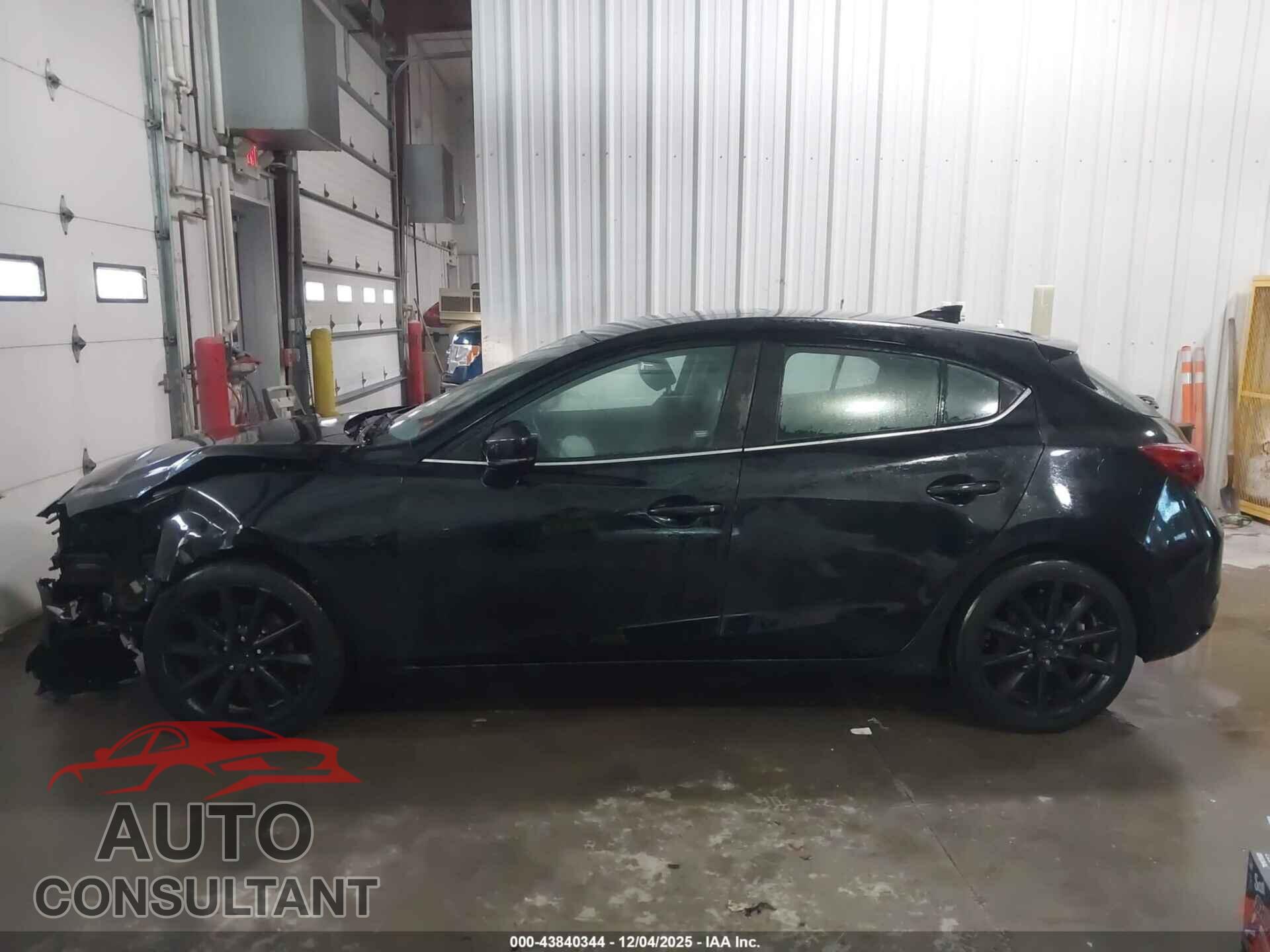 MAZDA MAZDA3 2017 - 3MZBN1M35HM131628