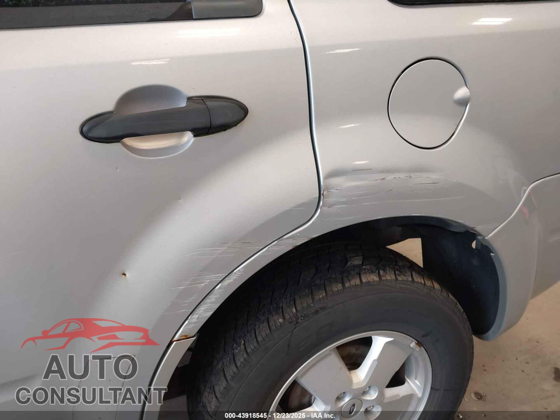 FORD ESCAPE 2011 - 1FMCU0DG7BKC52632