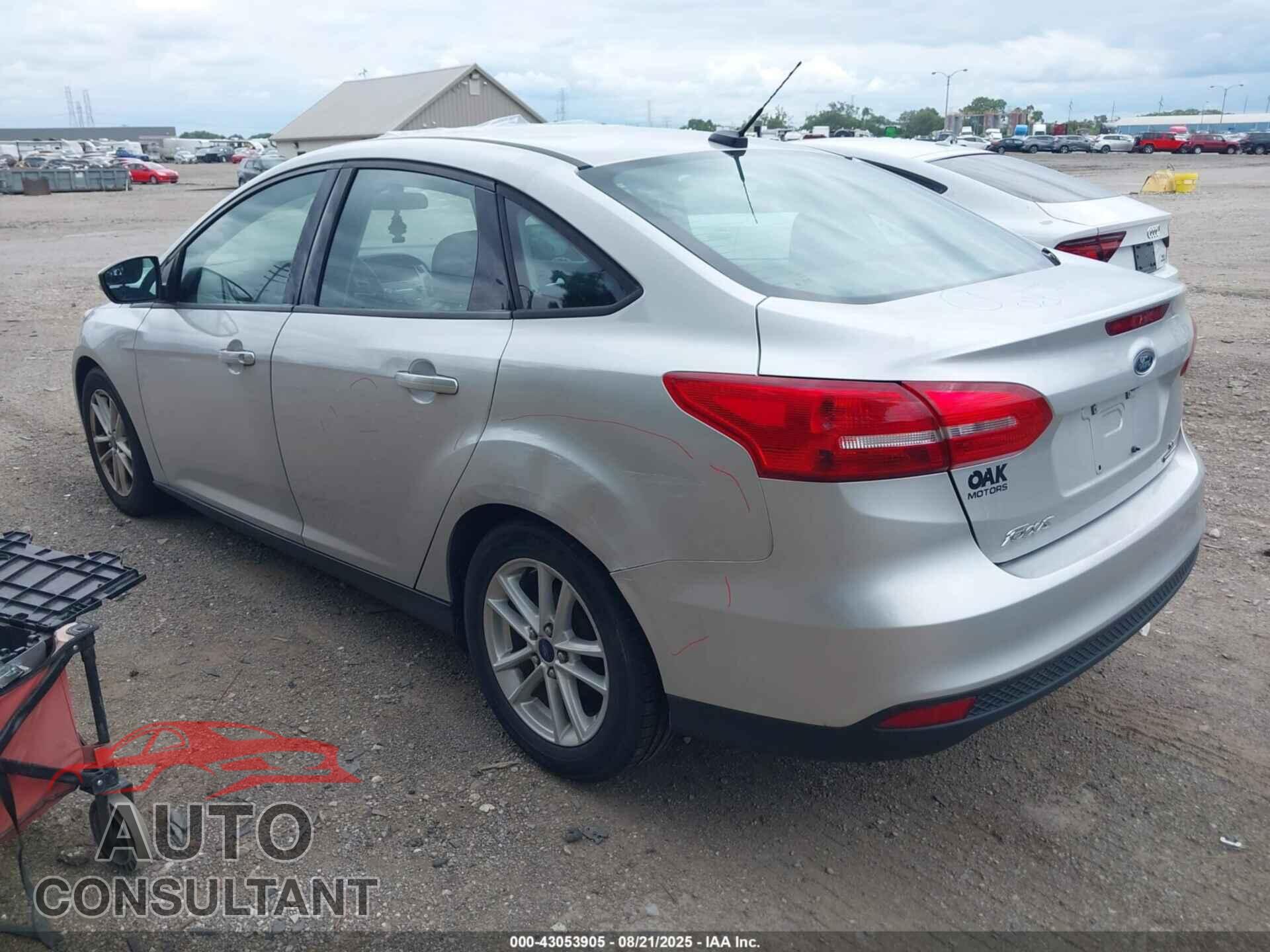 FORD FOCUS 2015 - 1FADP3F23FL202805