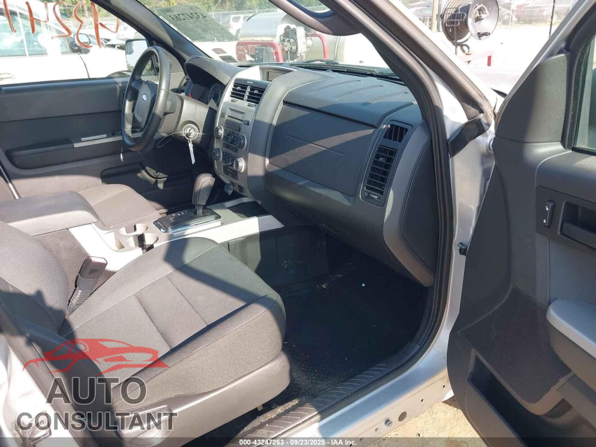 FORD ESCAPE 2012 - 1FMCU9D71CKA33221