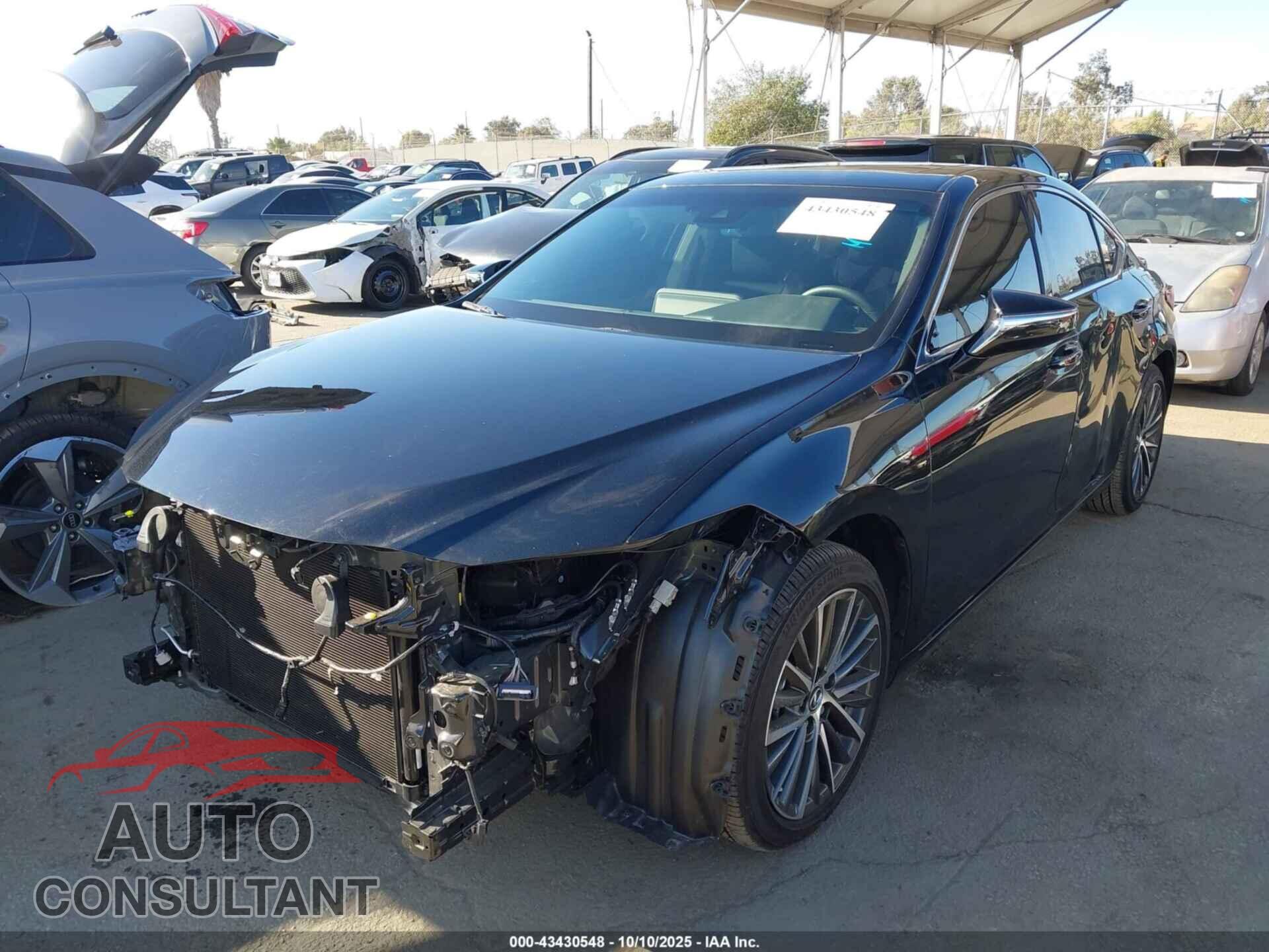 LEXUS ES 300H 2025 - 58ADA1C16SU070787