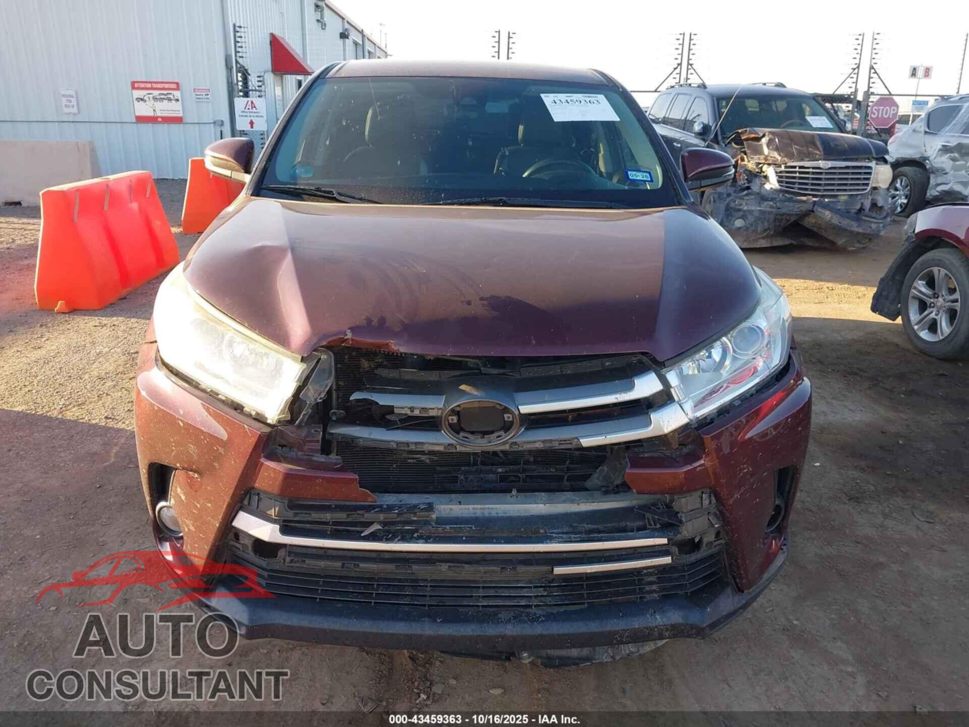 TOYOTA HIGHLANDER 2019 - 5TDZZRFH2KS330818