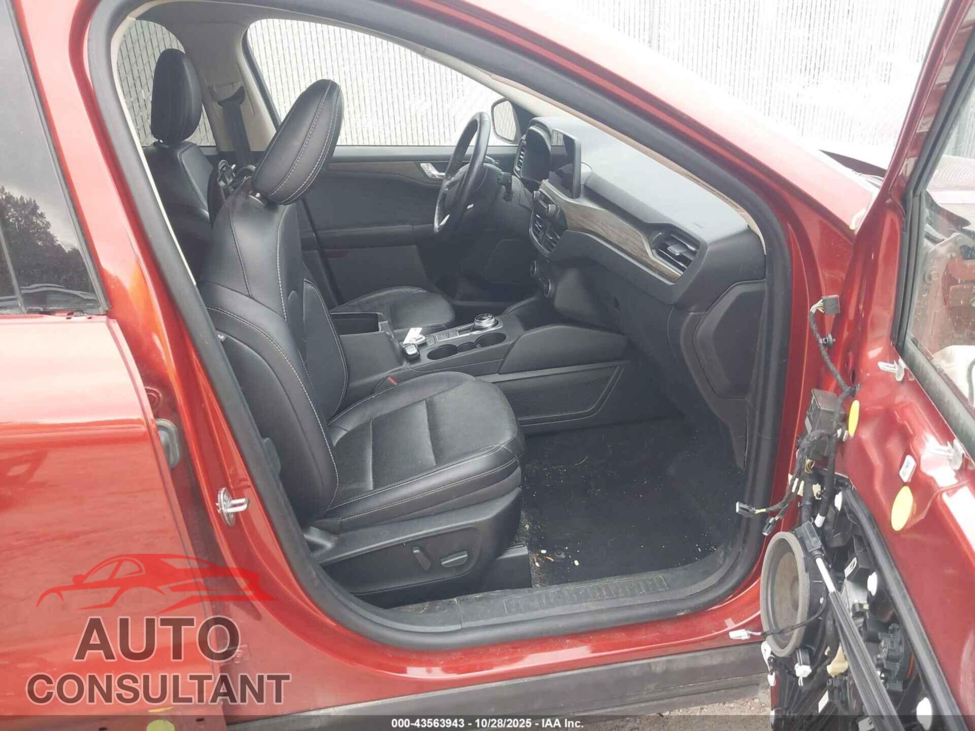 FORD ESCAPE 2020 - 1FMCU9DZ6LUA42759