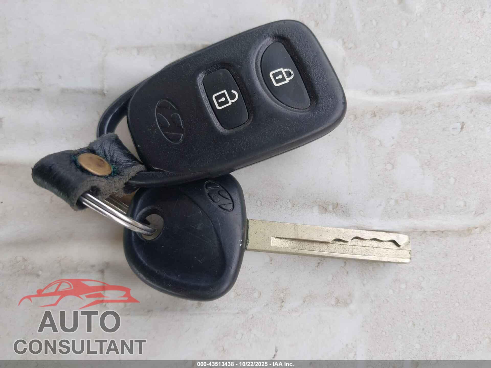 HYUNDAI ACCENT 2014 - KMHCU4AE1EU754751