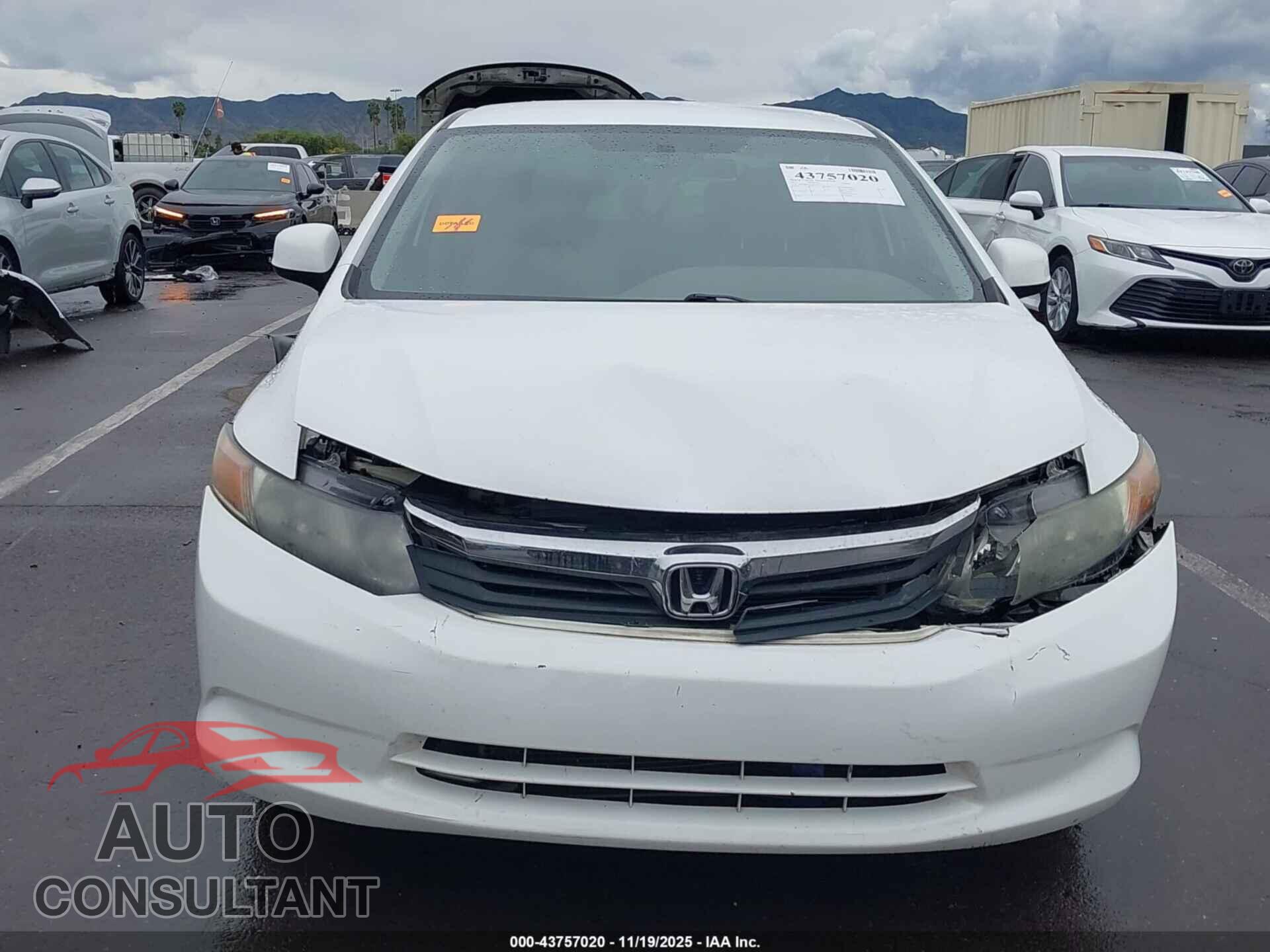 HONDA CIVIC 2012 - 2HGFB2F57CH594137