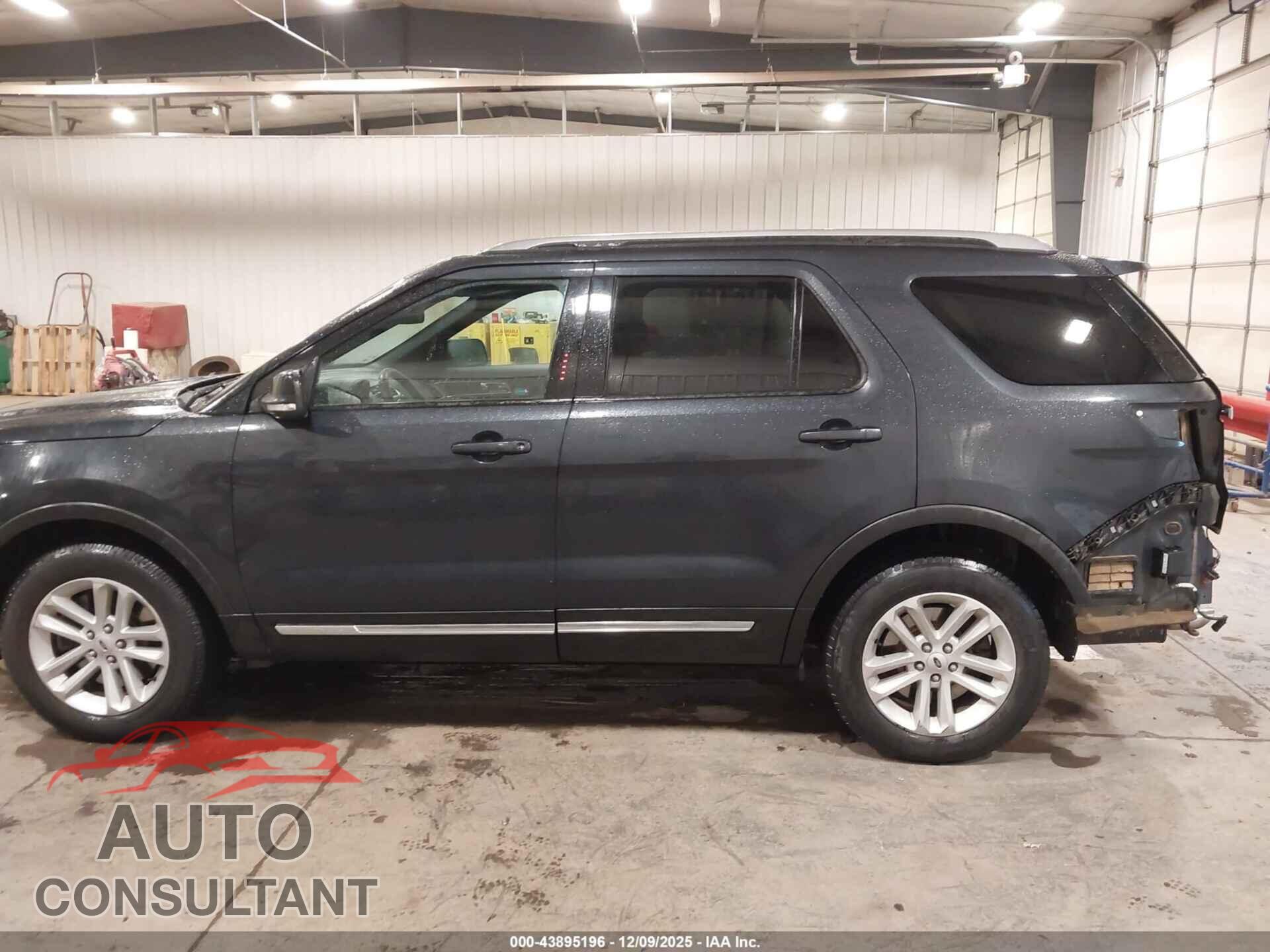 FORD EXPLORER 2017 - 1FM5K8D85HGB13813