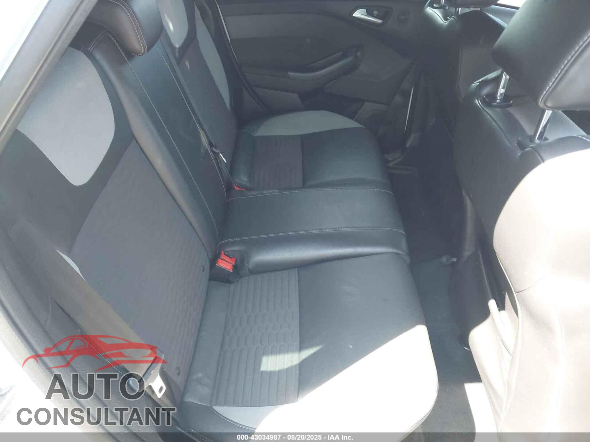 FORD FOCUS ST 2014 - 1FADP3L9XEL176347