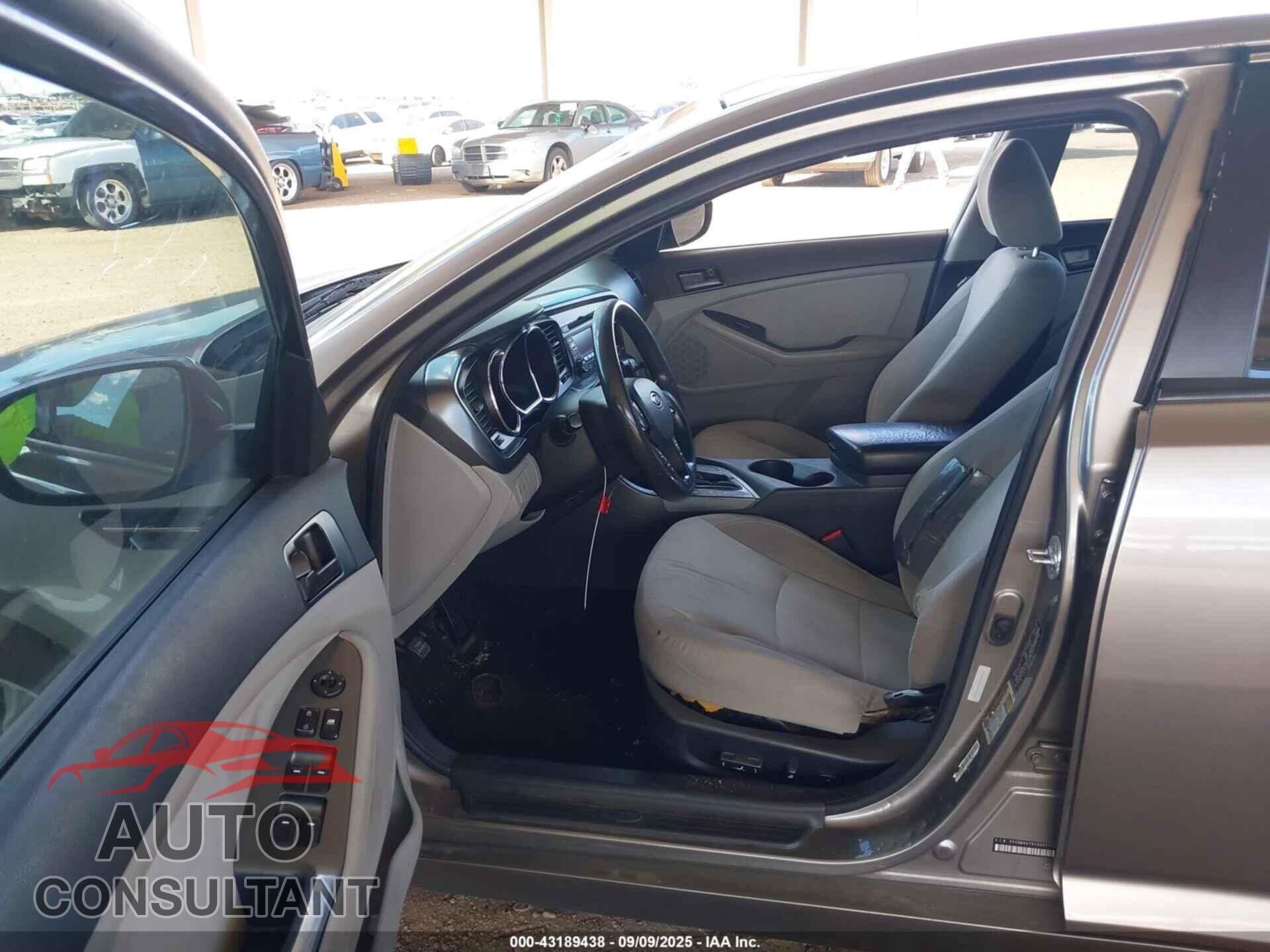 KIA OPTIMA 2012 - 5XXGM4A76CG007172