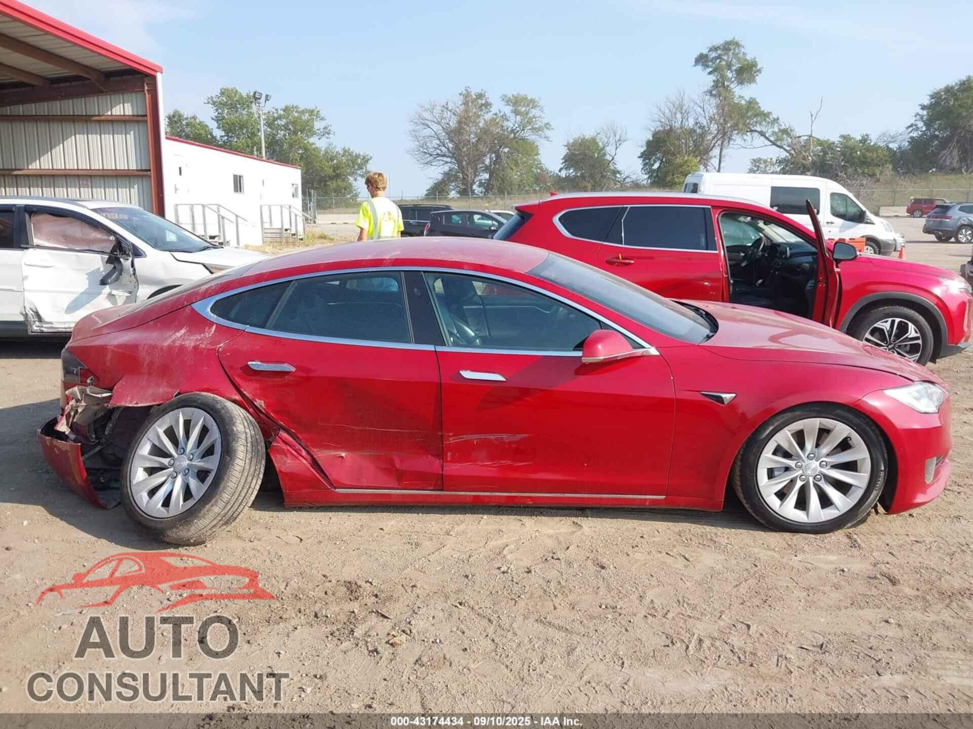 TESLA MODEL S 2017 - 5YJSA1E26HF194780