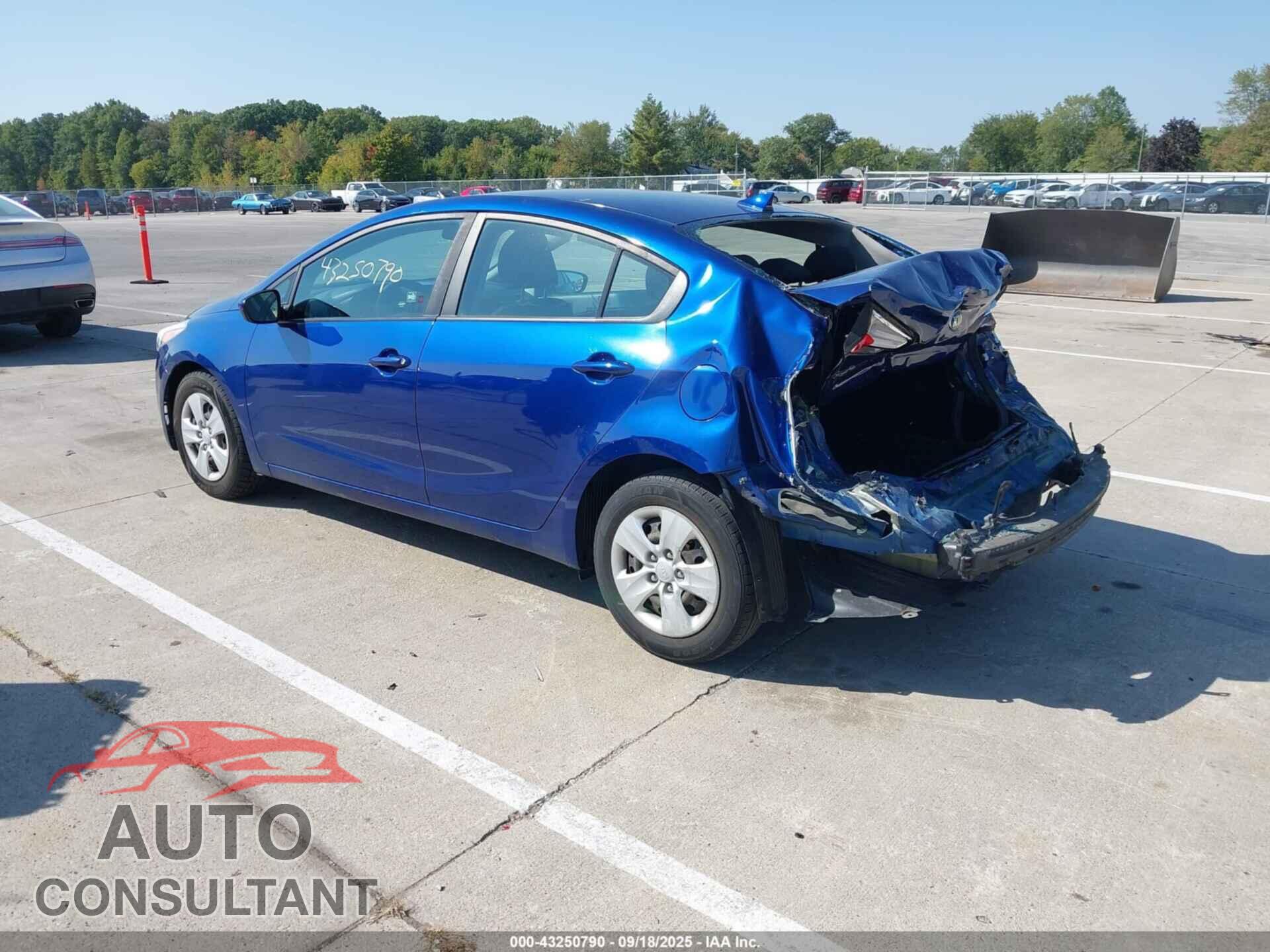 KIA FORTE 2017 - 3KPFK4A74HE040639