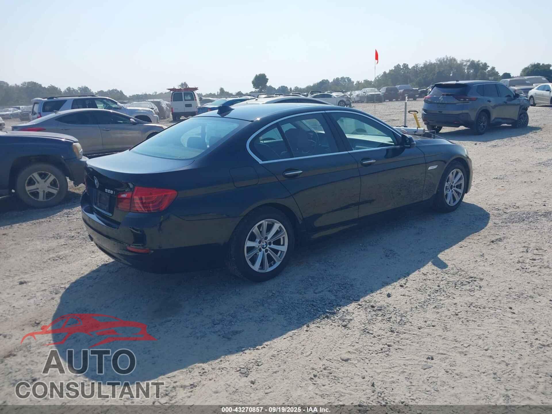 BMW 528I 2015 - WBA5A5C51FD515708