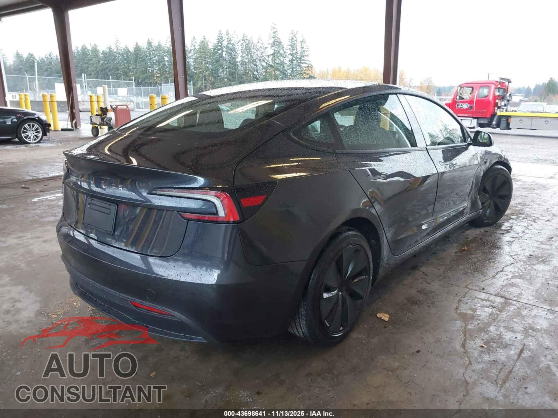TESLA MODEL 3 2025 - 5YJ3E1EA8SF080819