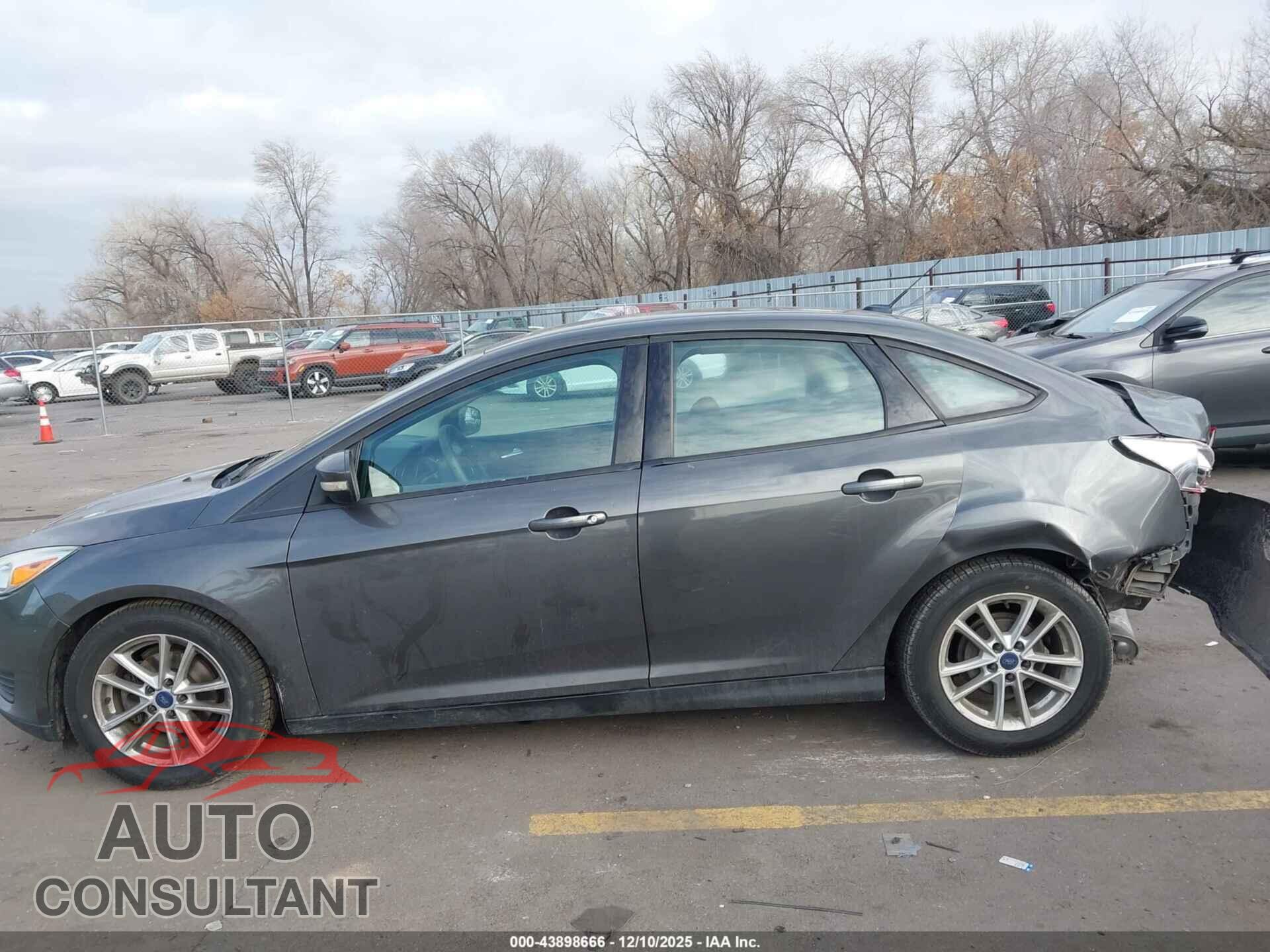 FORD FOCUS 2016 - 1FADP3F28GL310239