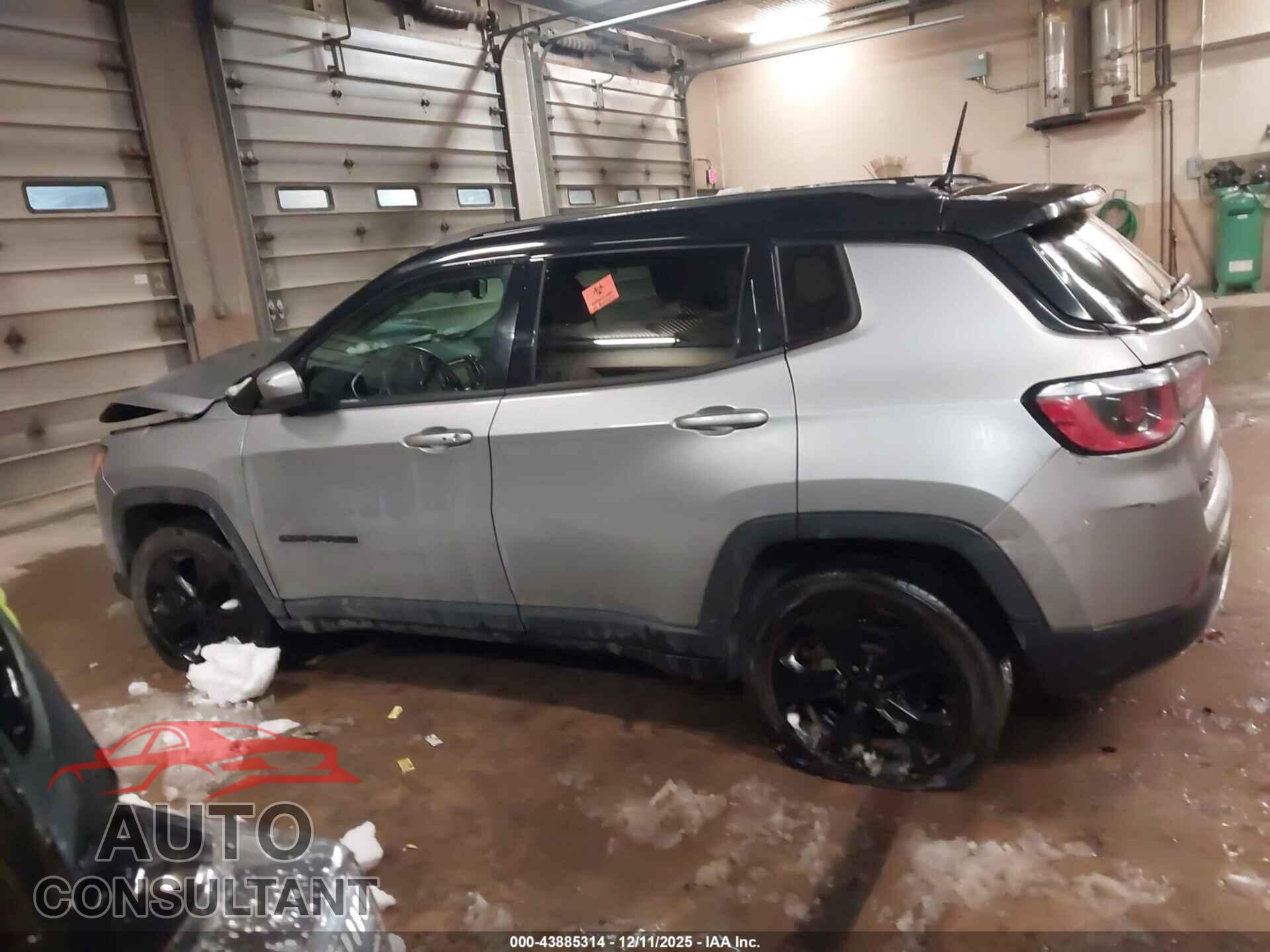 JEEP COMPASS 2018 - 3C4NJDBB9JT403116