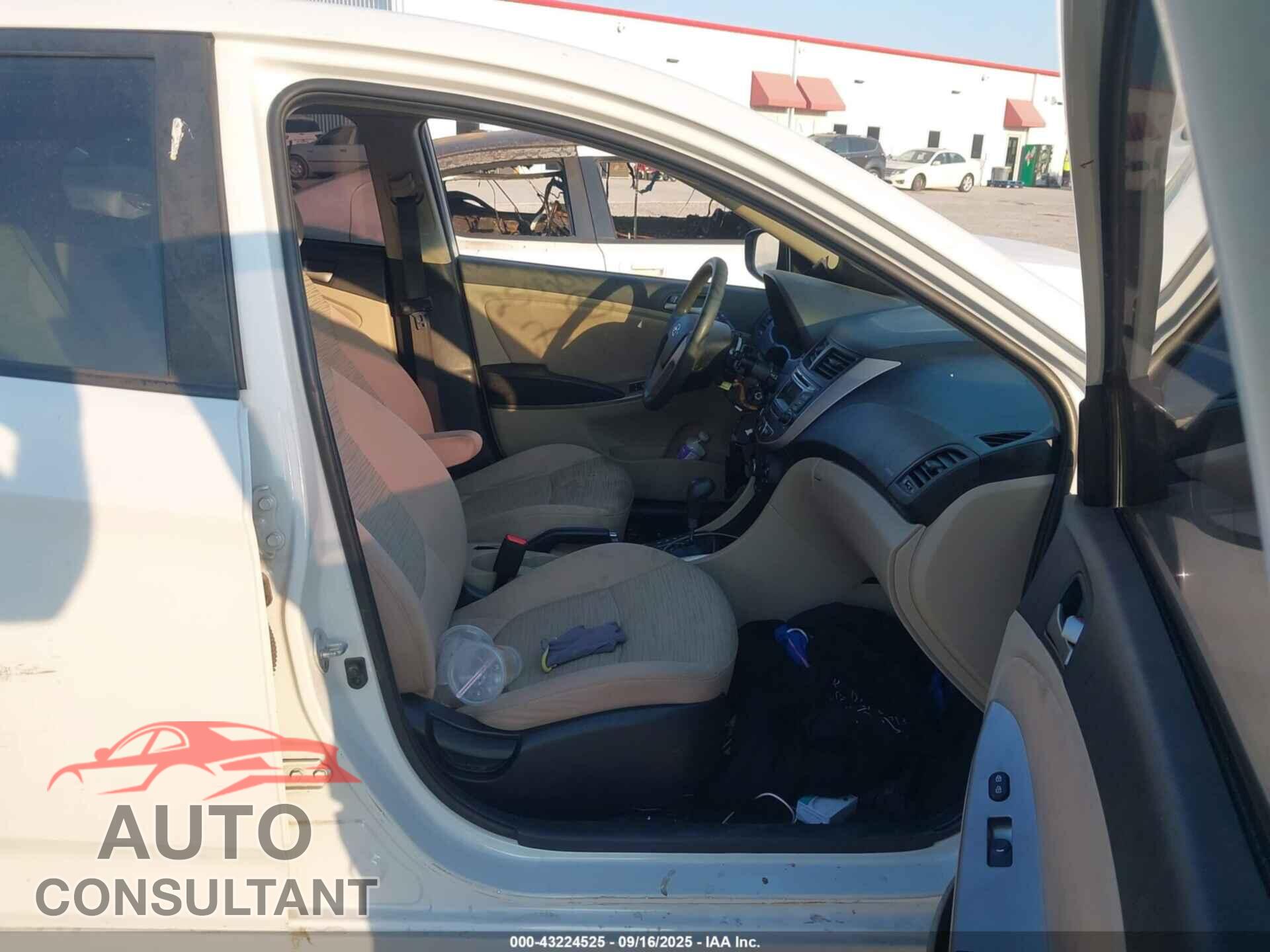 HYUNDAI ACCENT 2017 - KMHCT4AE4HU365884