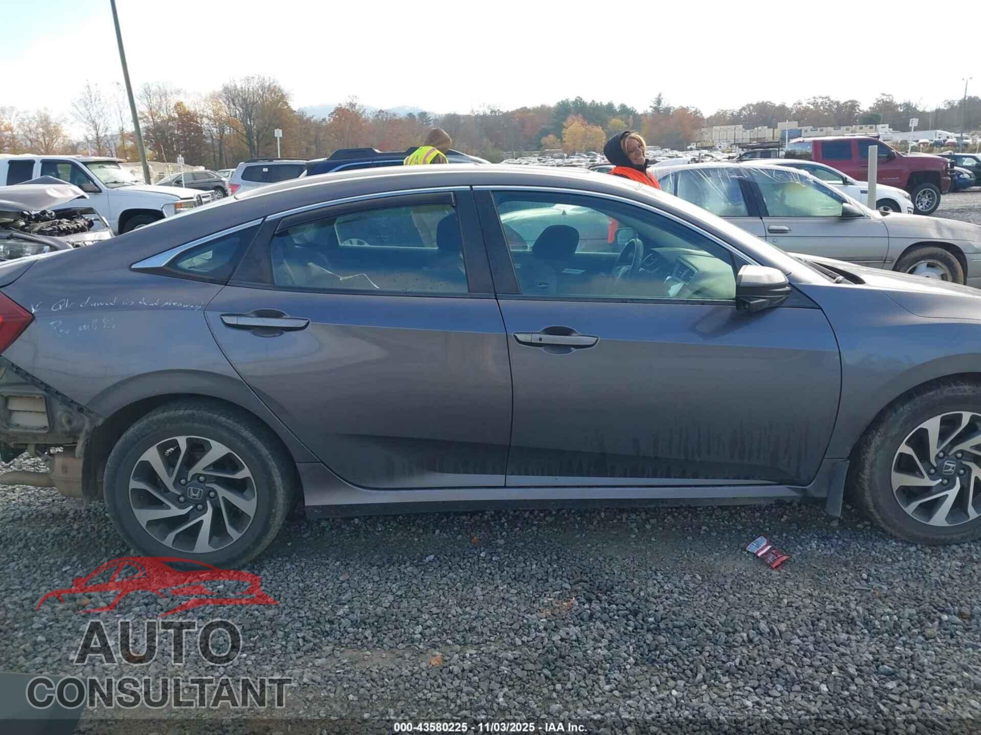 HONDA CIVIC 2016 - 19XFC2F78GE083776