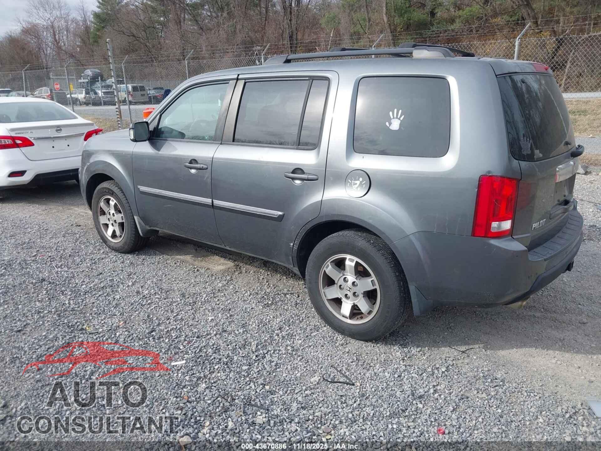 HONDA PILOT 2011 - 5FNYF4H97BB086195