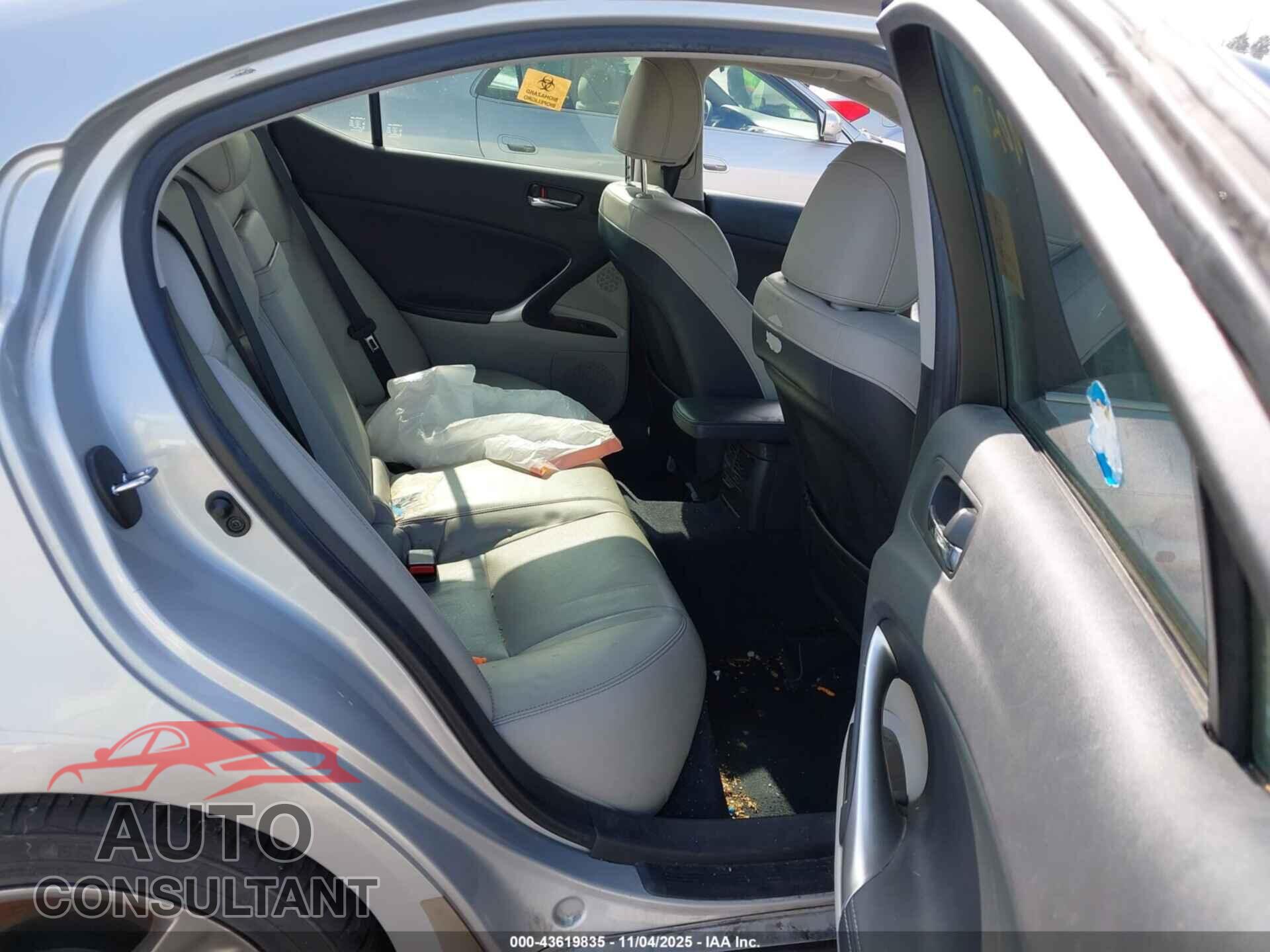 LEXUS IS 350 2012 - JTHBE5C29C5028714