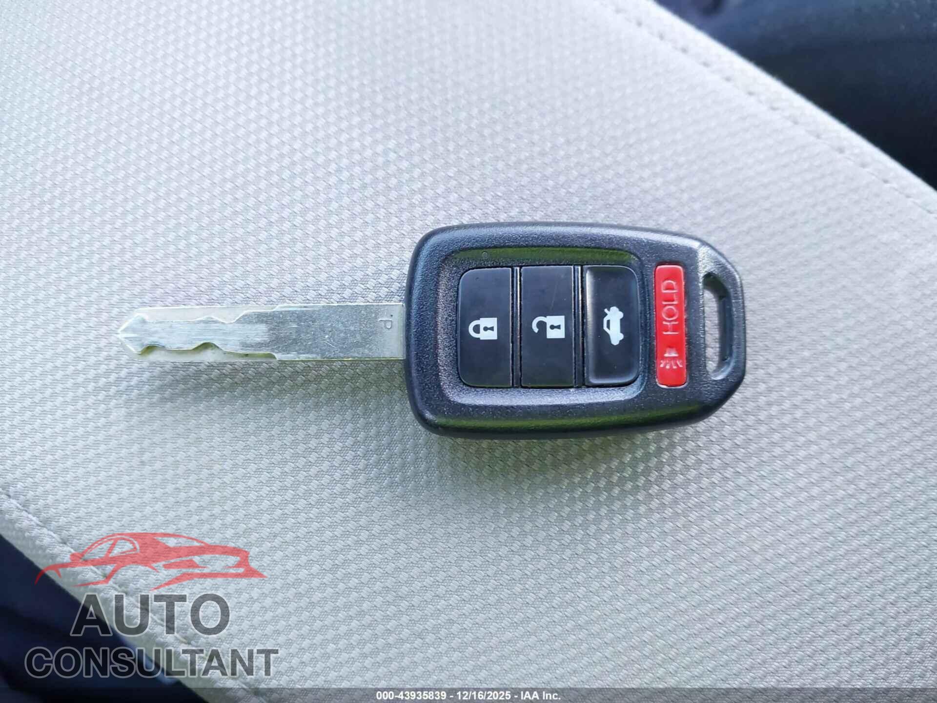 HONDA CIVIC 2015 - 19XFB2F54FE011070
