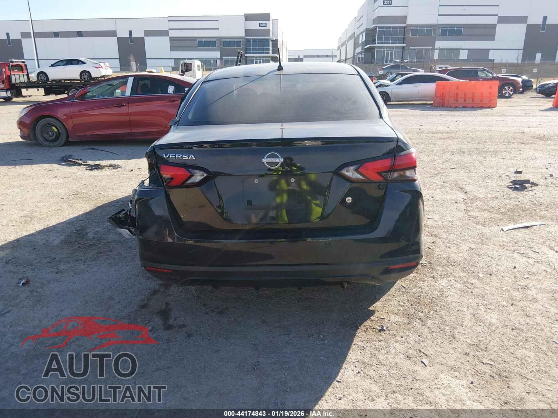 NISSAN VERSA 2024 - 3N1CN8DV3RL820689