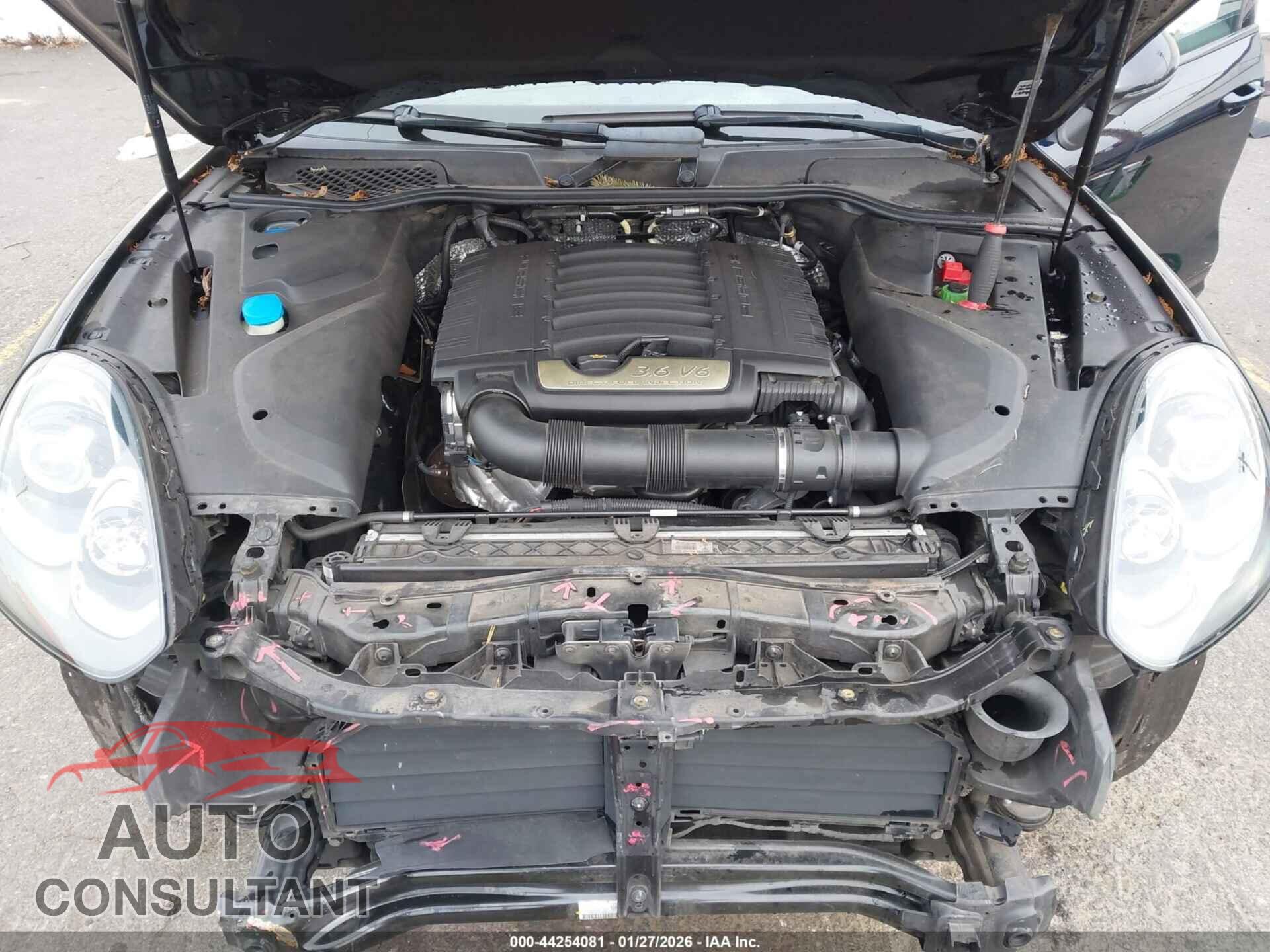PORSCHE CAYENNE 2016 - WP1AA2A25GKA09495