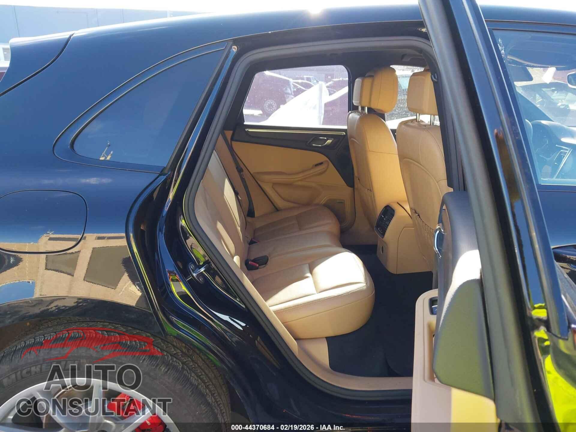 PORSCHE MACAN 2017 - WP1AG2A55HLB54640