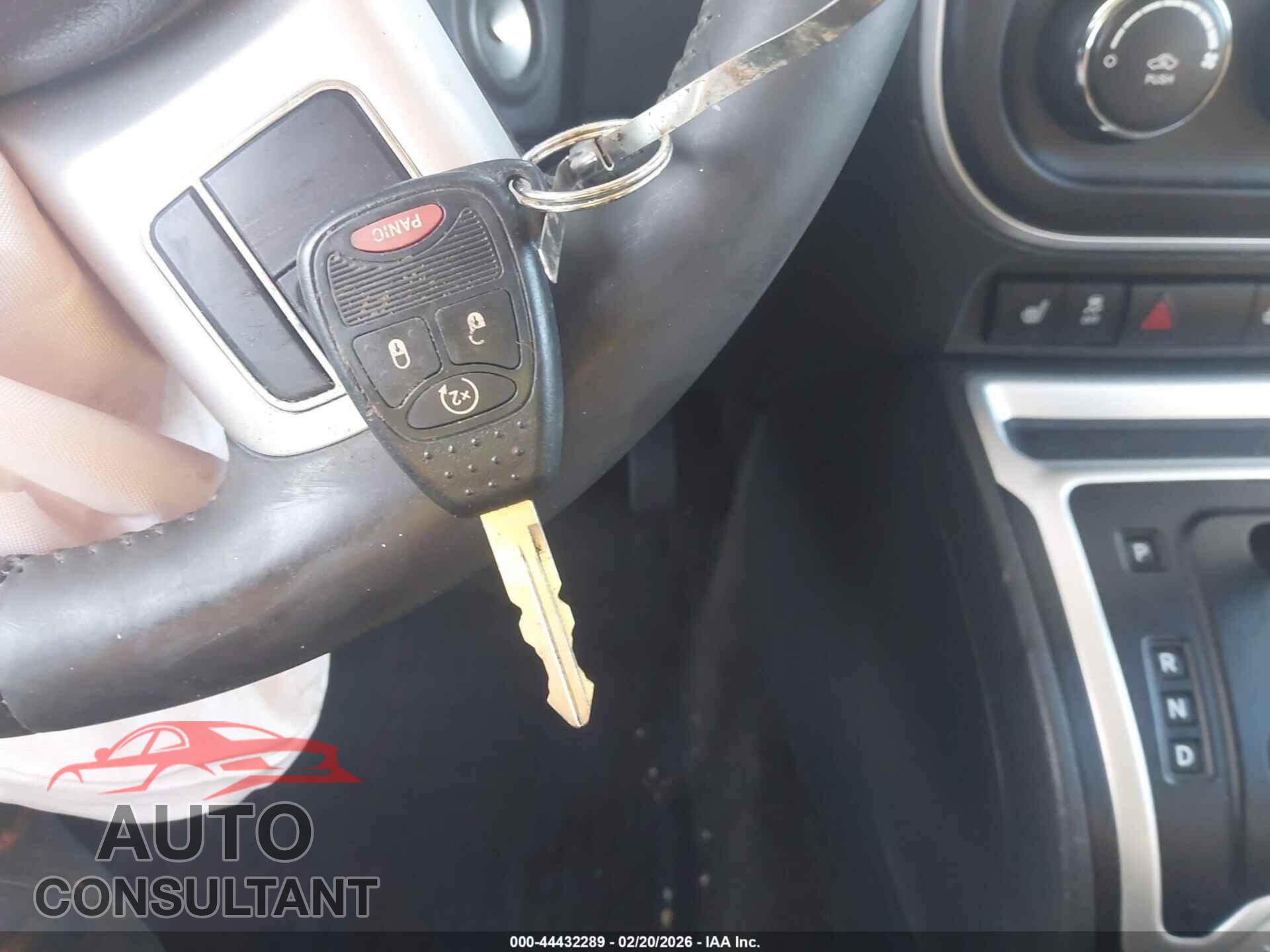JEEP COMPASS 2015 - 1C4NJDEB8FD425567