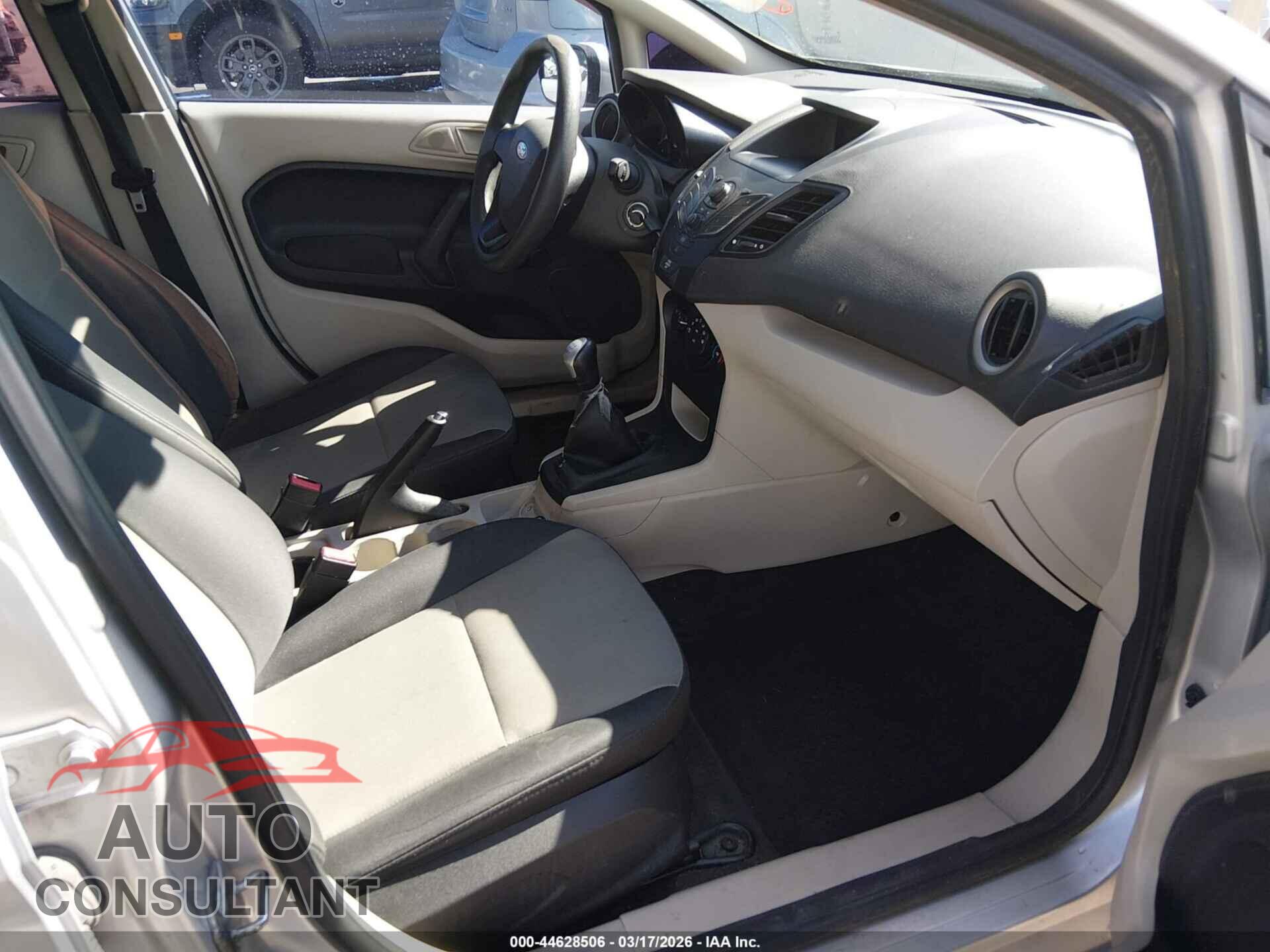 FORD FIESTA 2013 - 3FADP4AJ2DM147005