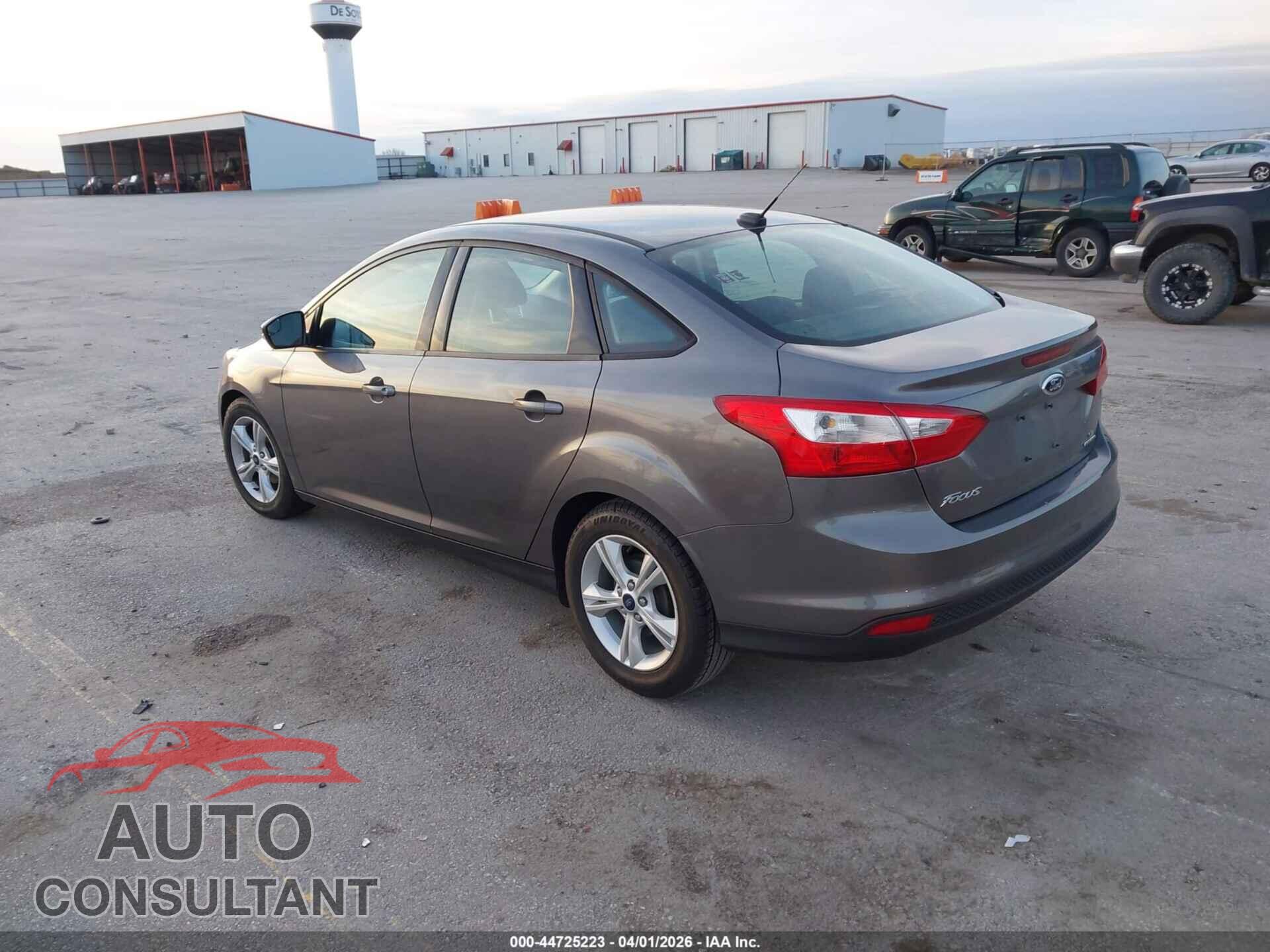 FORD FOCUS 2014 - 1FADP3F29EL427132