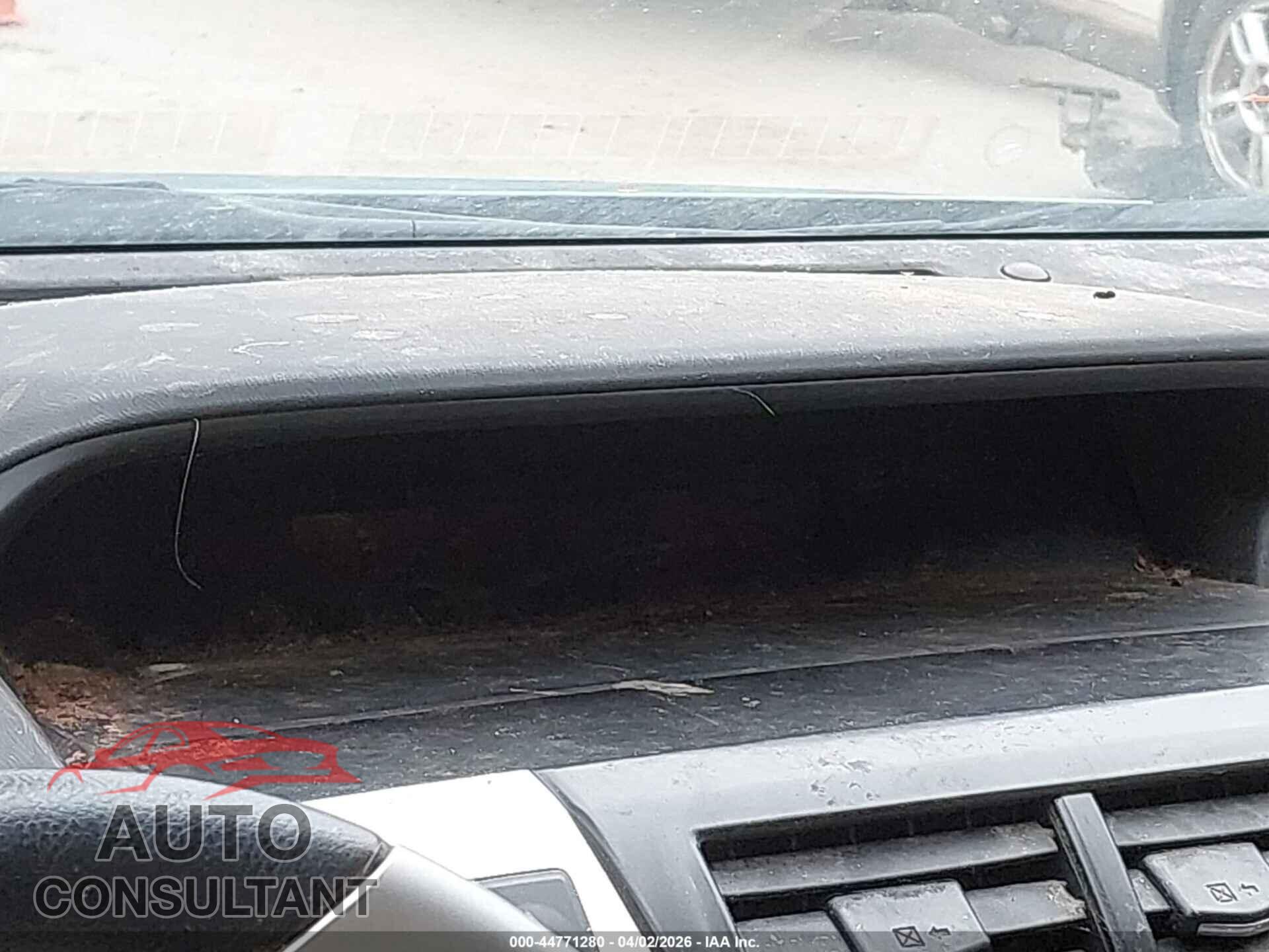 TOYOTA PRIUS V 2013 - JTDZN3EU4D3280967