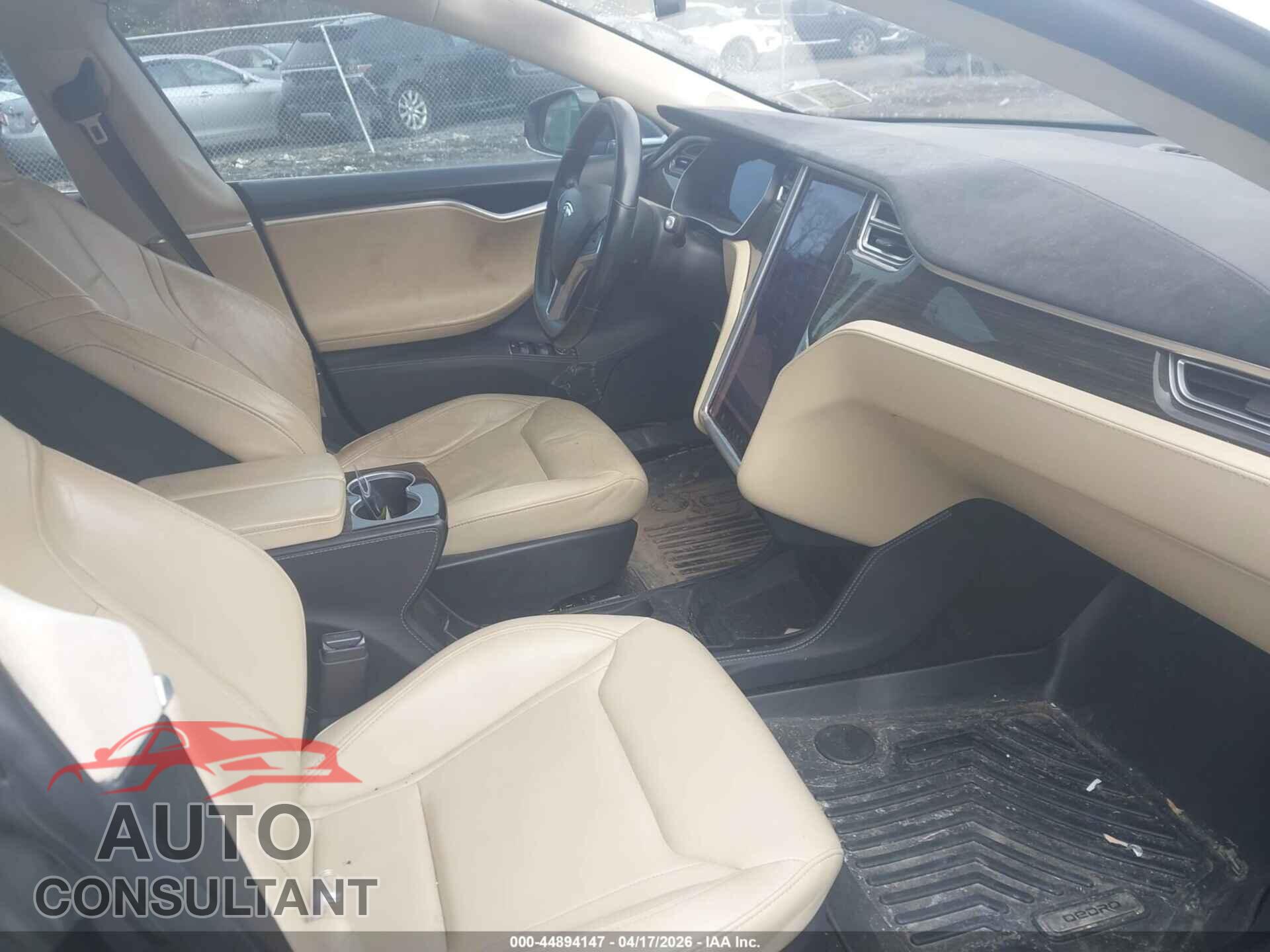 TESLA MODEL S 2015 - 5YJSA1E29FF106124