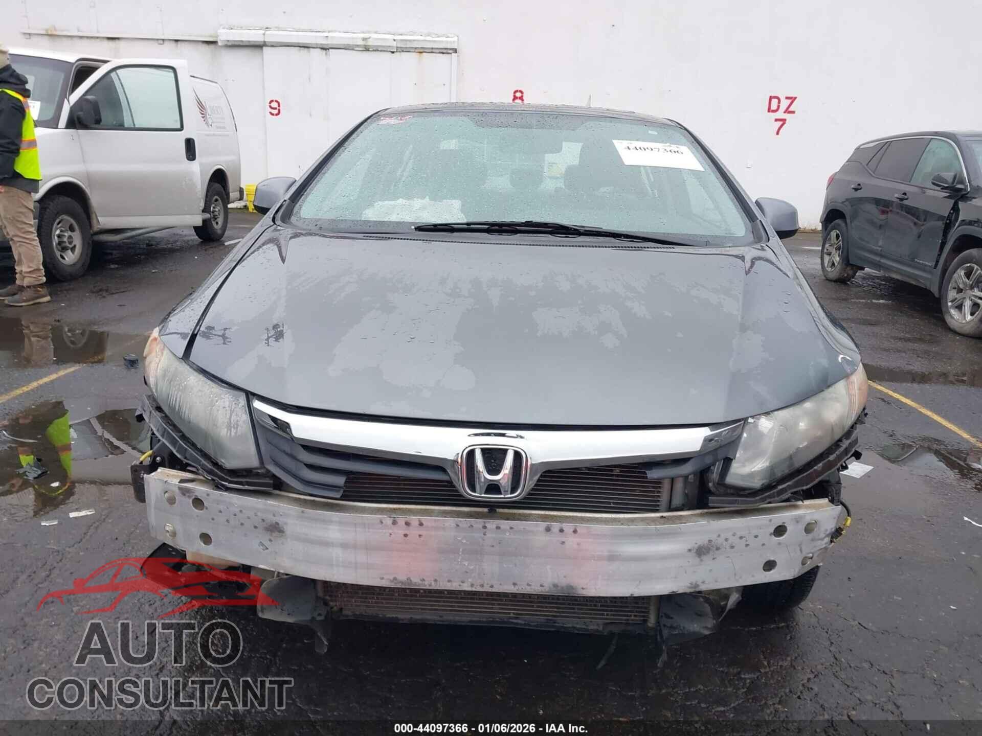 HONDA CIVIC 2012 - 2HGFB2F87CH313996
