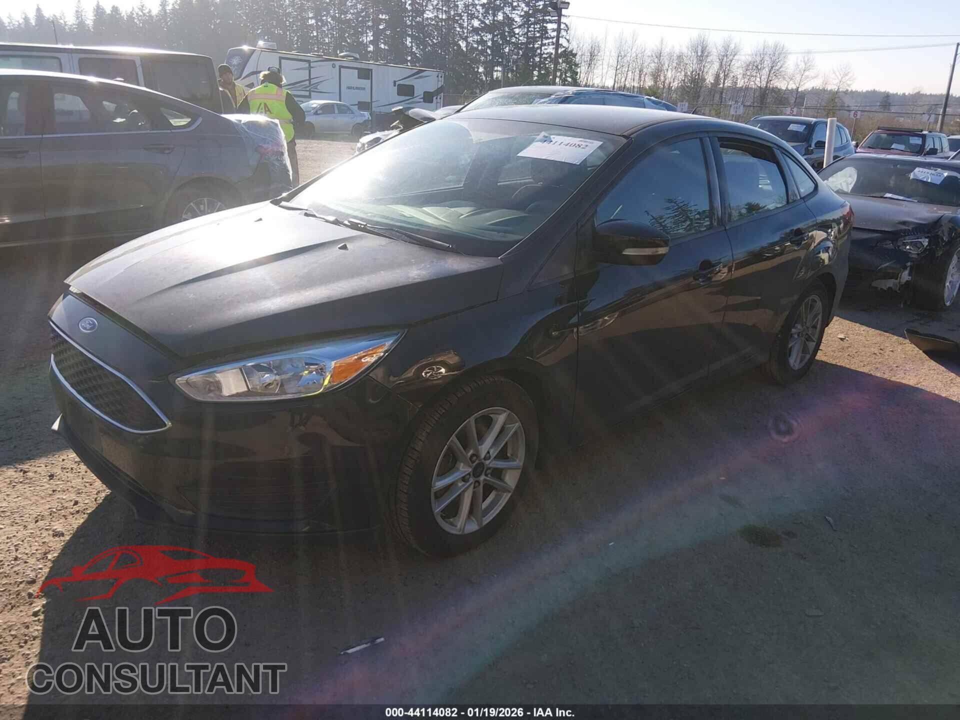 FORD FOCUS 2015 - 1FADP3F28FL288158