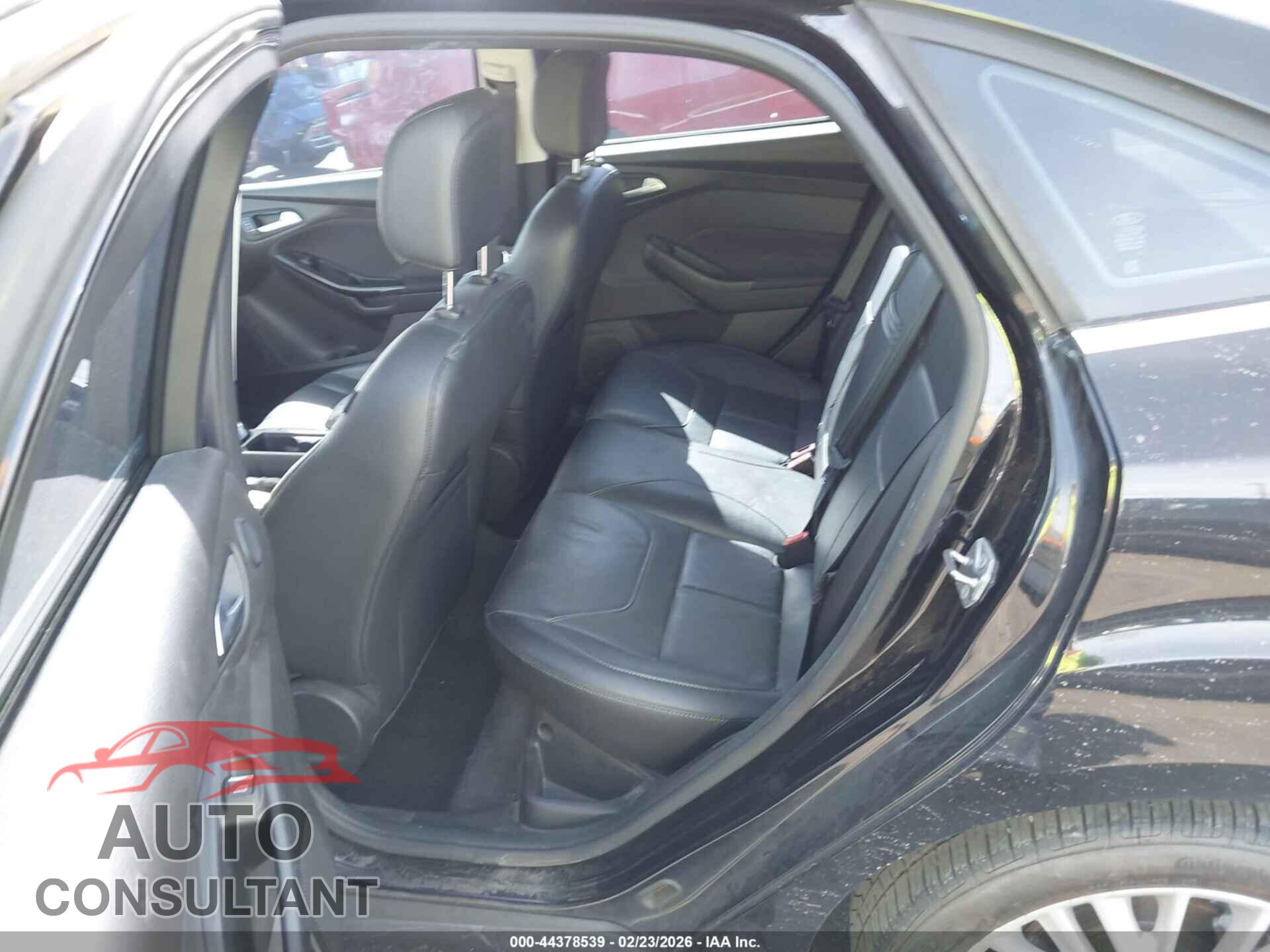 FORD FOCUS 2016 - 1FADP3J20GL362231