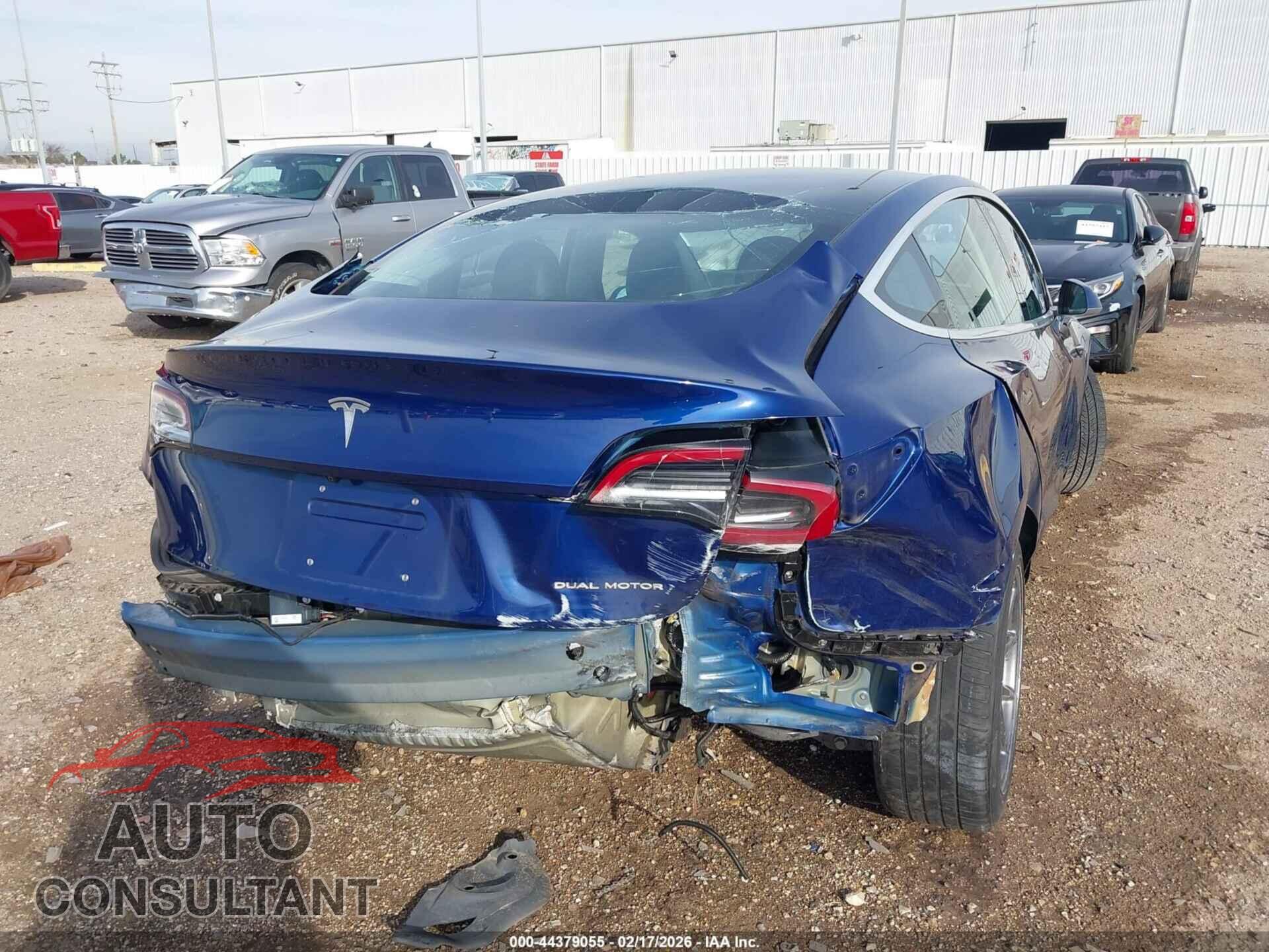 TESLA MODEL 3 2018 - 5YJ3E1EB1JF150989
