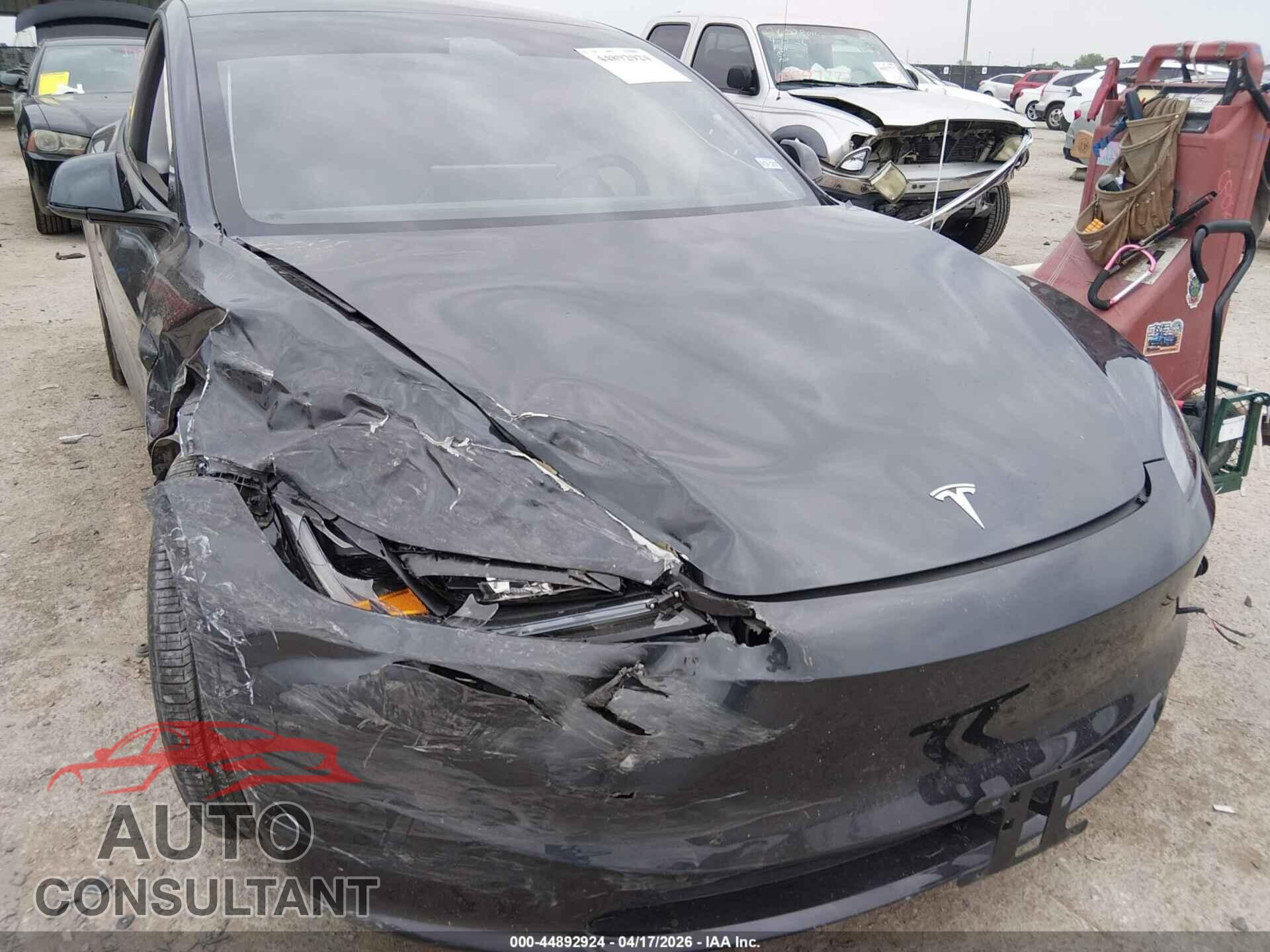 TESLA MODEL 3 2025 - 5YJ3E1EBXSF963460