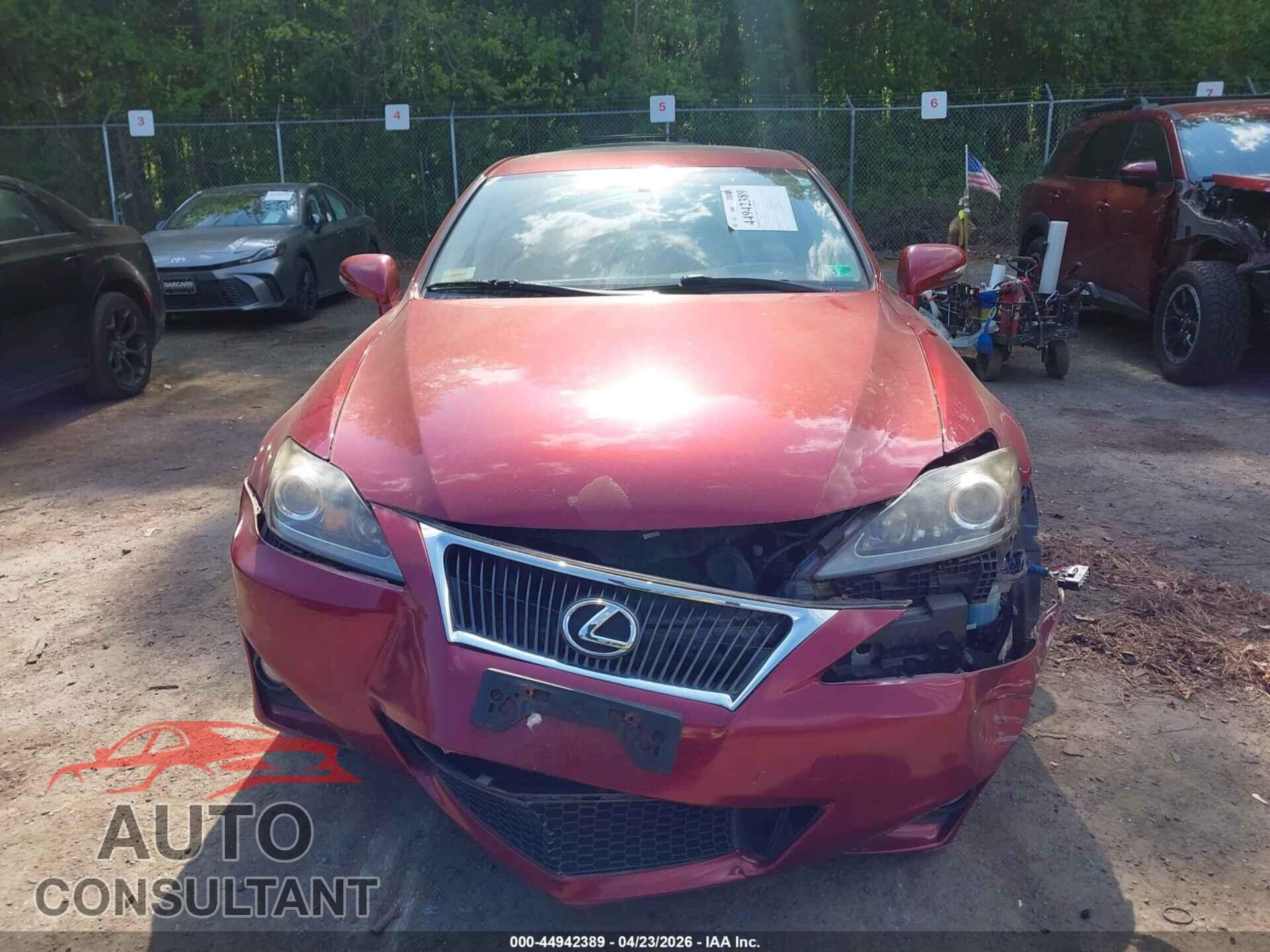 LEXUS IS 250 2013 - JTHCF5C23D5063901
