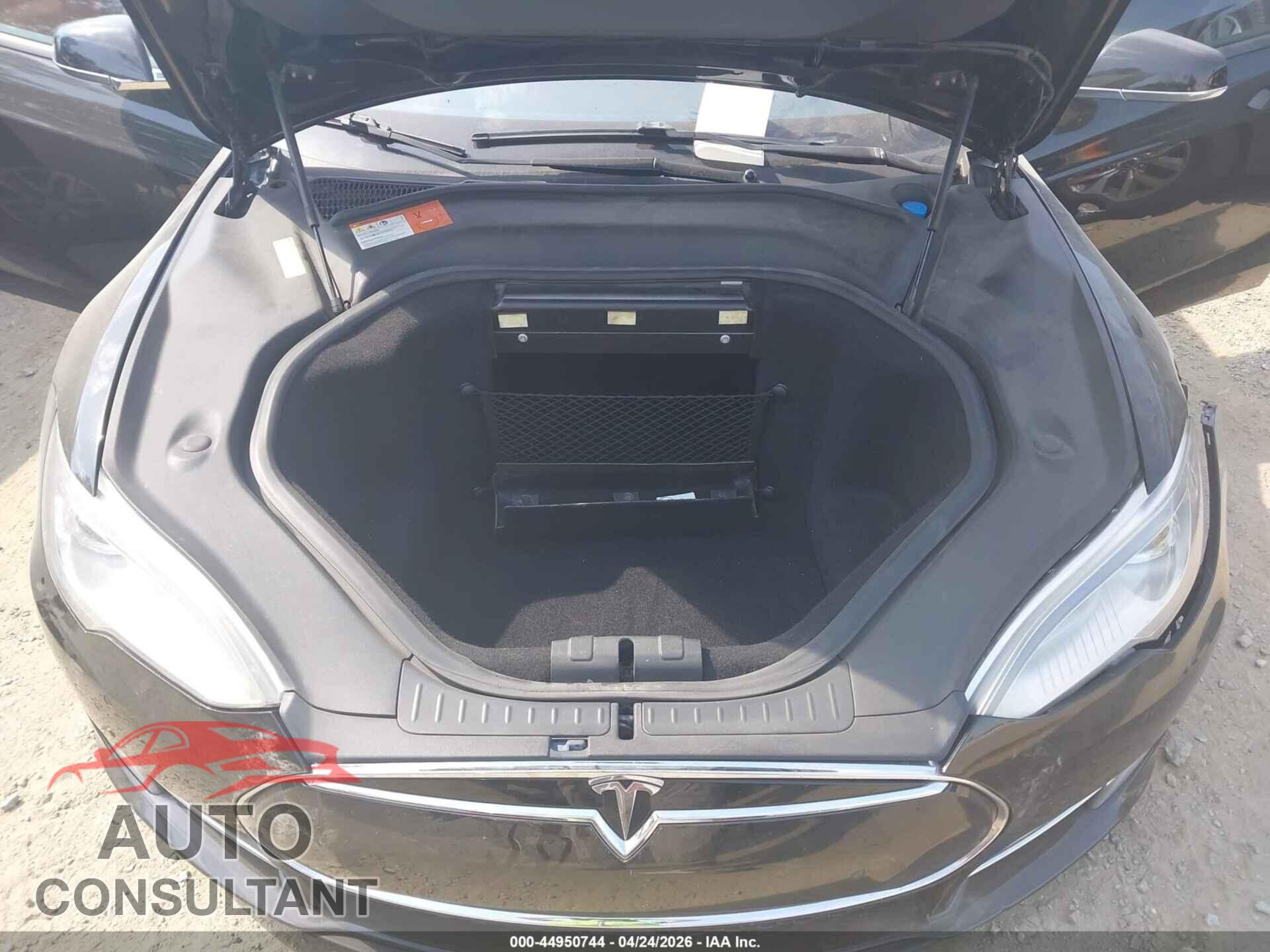 TESLA MODEL S 2014 - 5YJSA1H10EFP62486