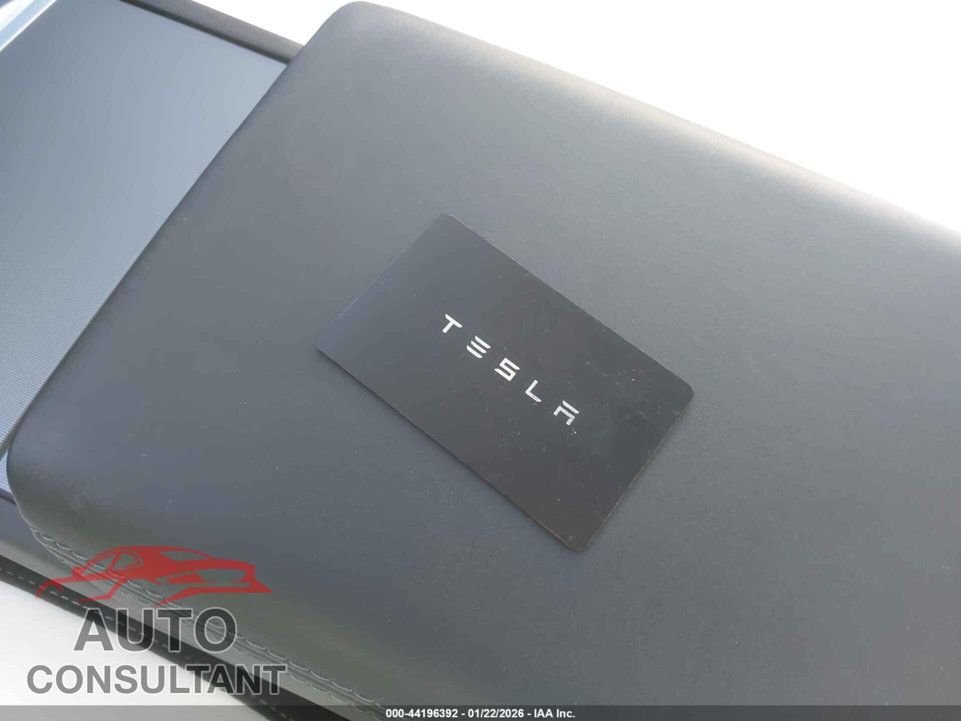 TESLA MODEL 3 2025 - 5YJ3E1EA6SF976049