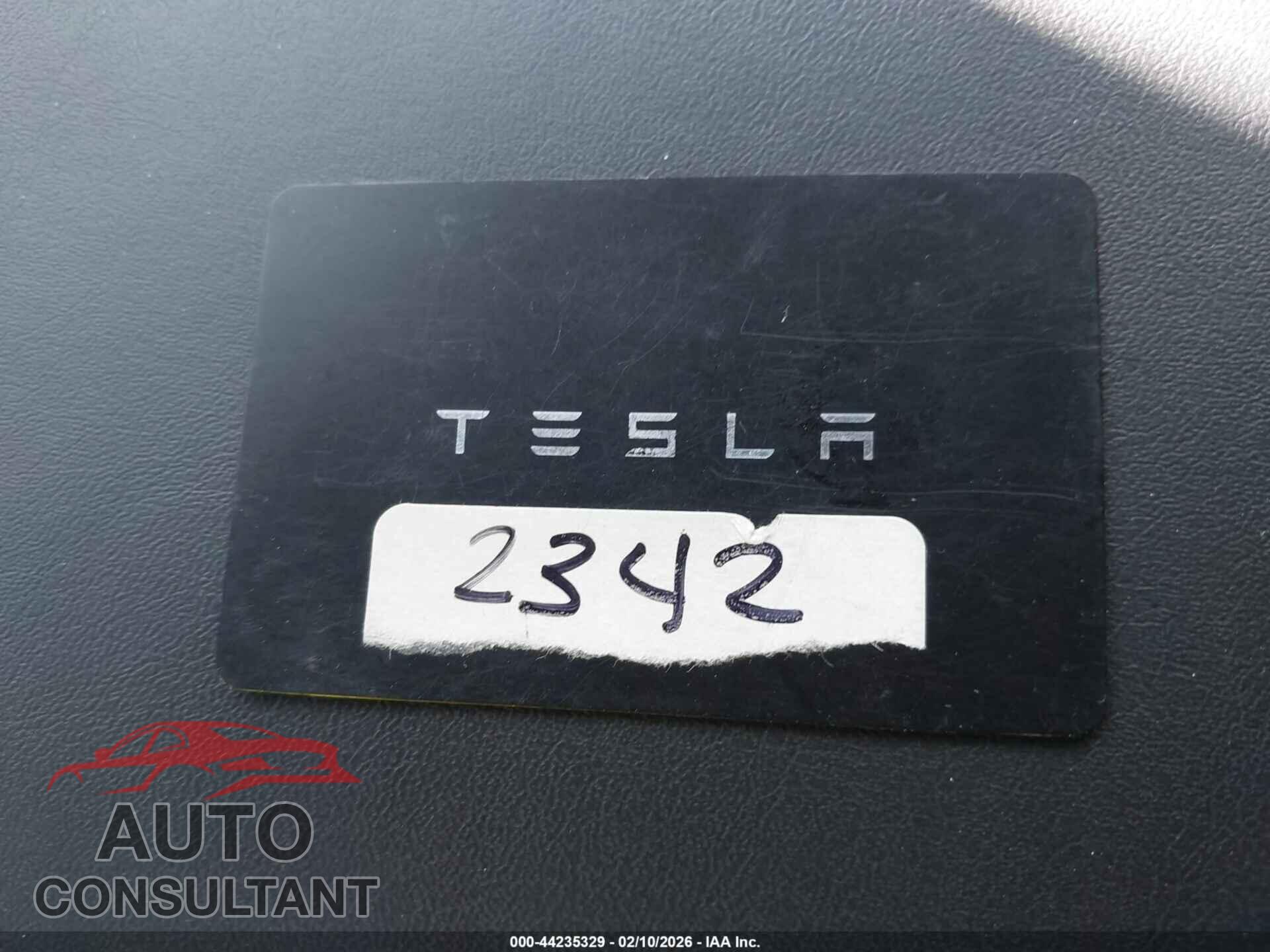 TESLA MODEL 3 2024 - 5YJ3E1EA6RF782342