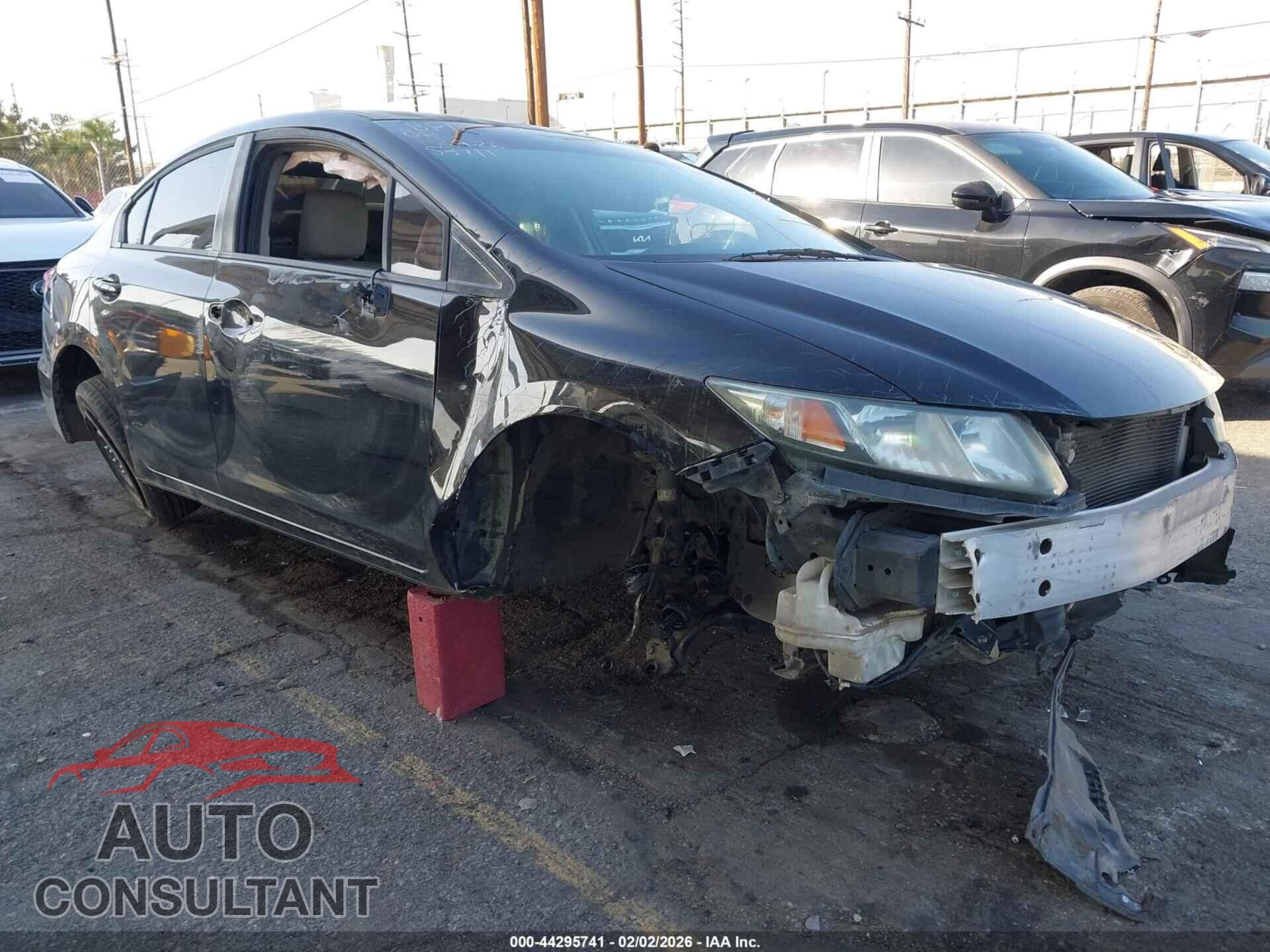 HONDA CIVIC 2015 - 2HGFB2F57FH566469
