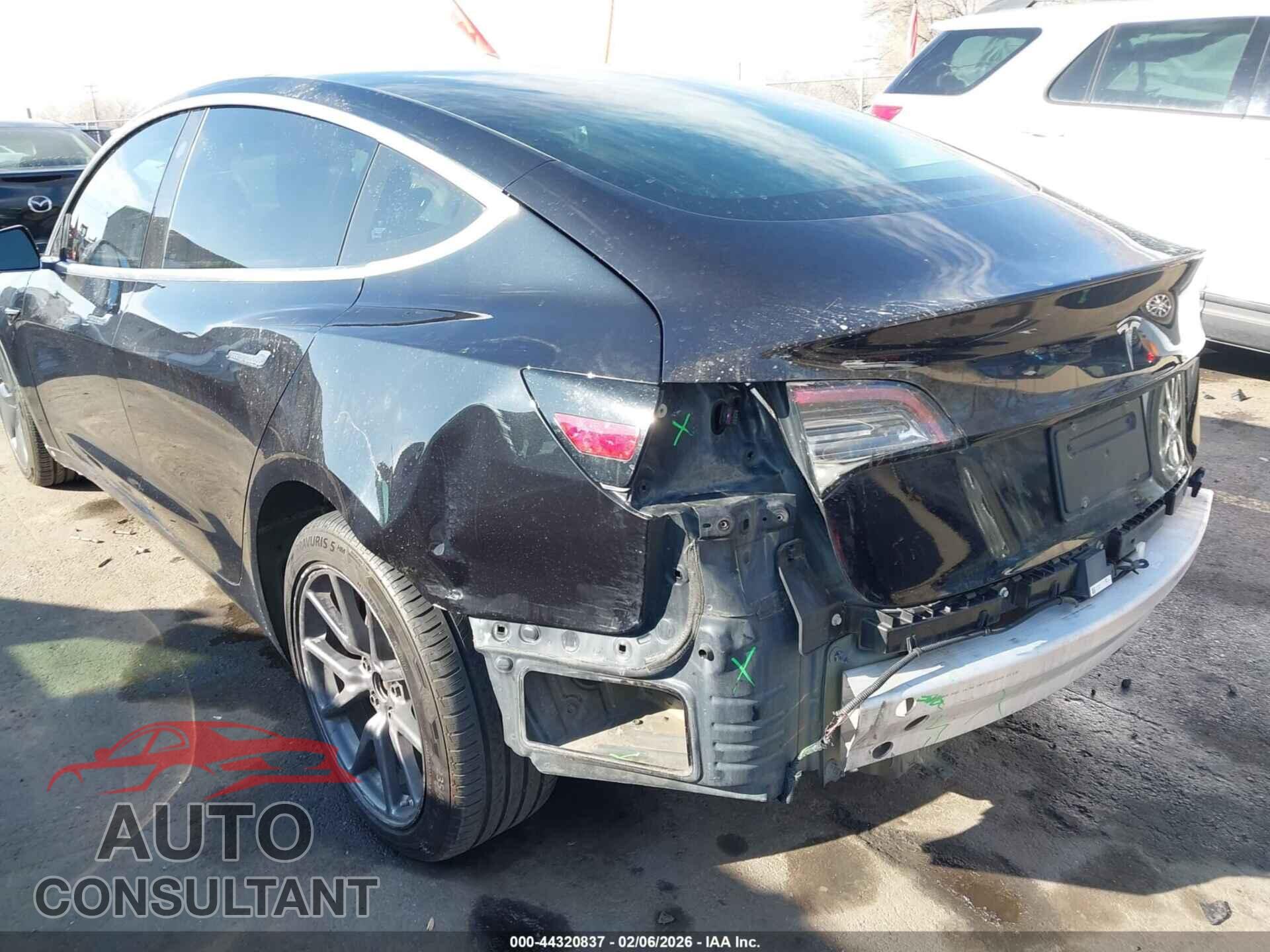 TESLA MODEL 3 2018 - 5YJ3E1EB3JF070769