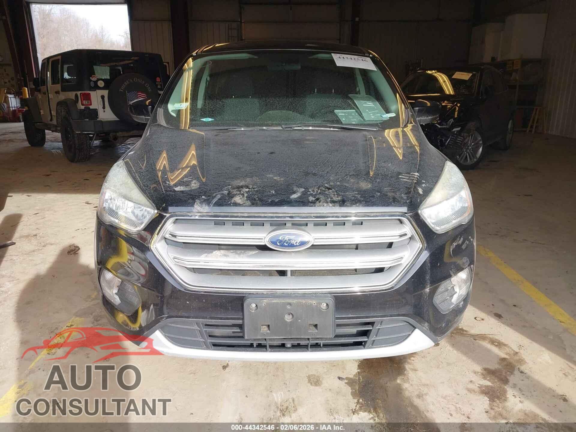 FORD ESCAPE 2017 - 1FMCU9GDXHUD48001
