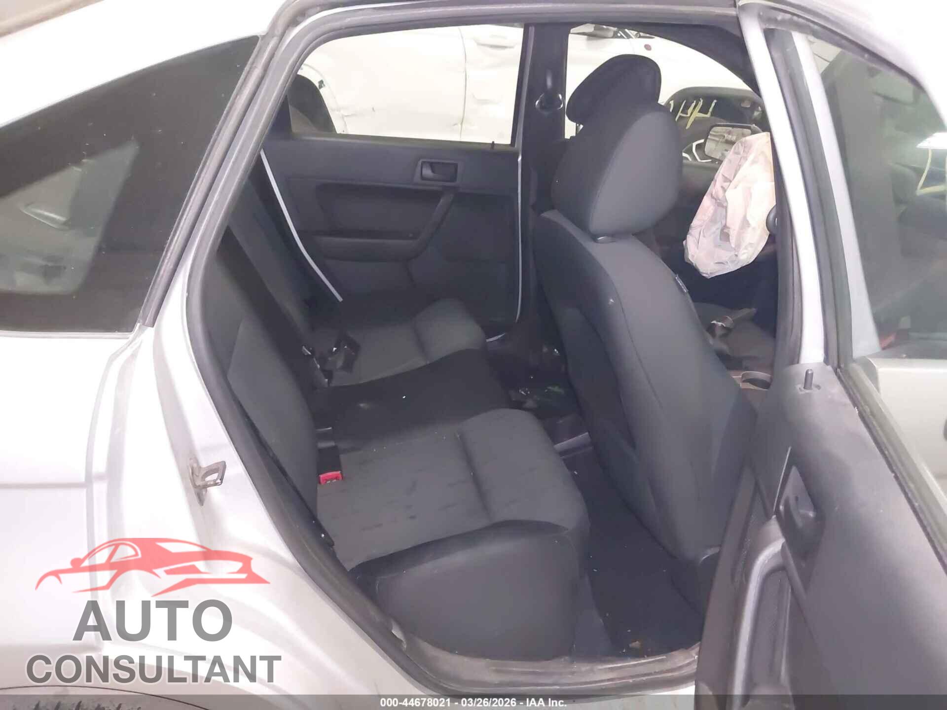 FORD FOCUS 2010 - 1FAHP3FN0AW213067