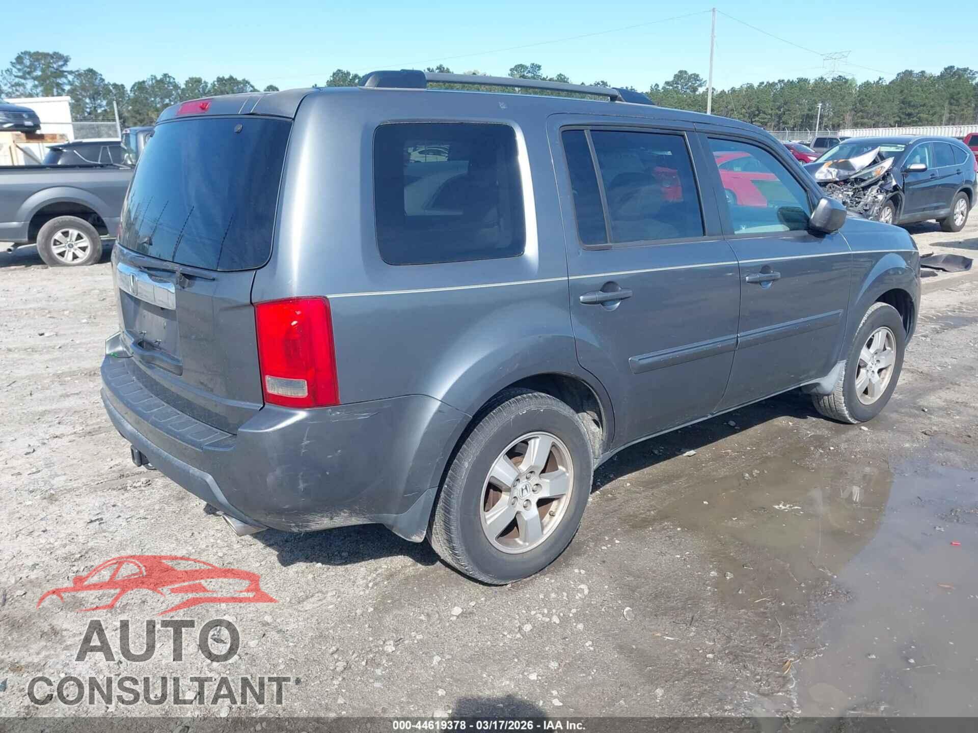 HONDA PILOT 2011 - 5FNYF3H55BB001698